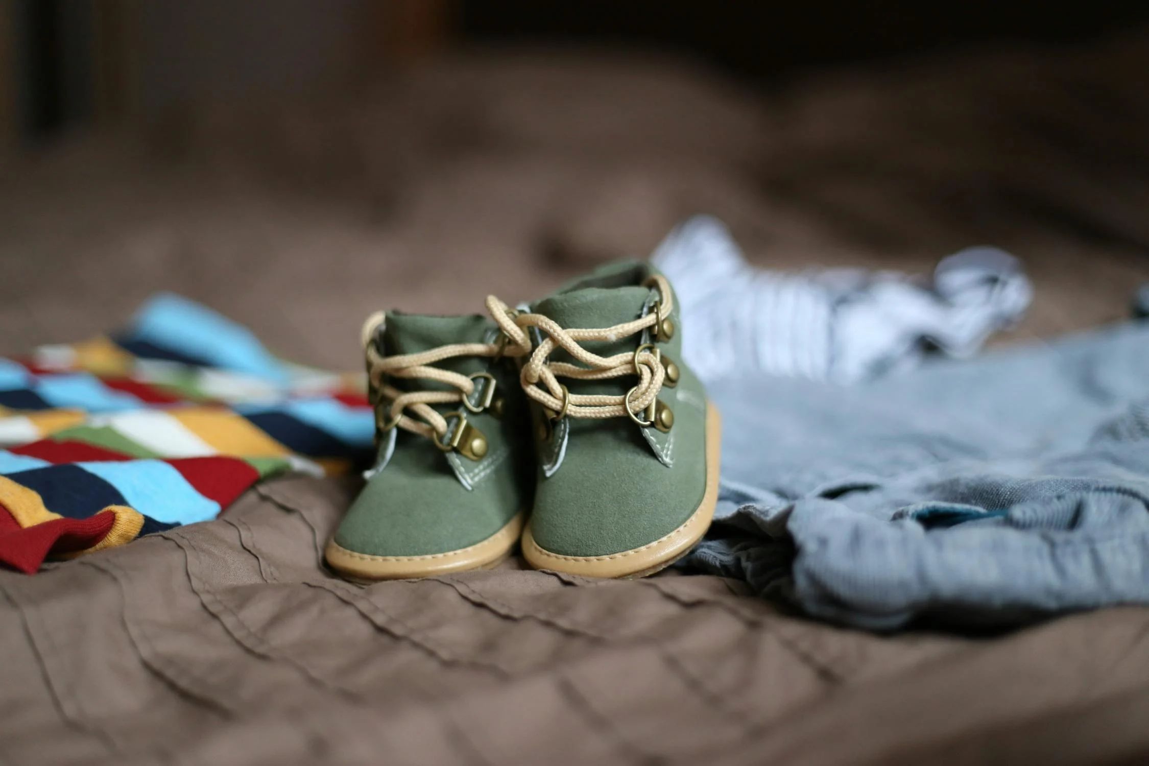 Ein Paar Babyschuhe | Quelle: Pexels