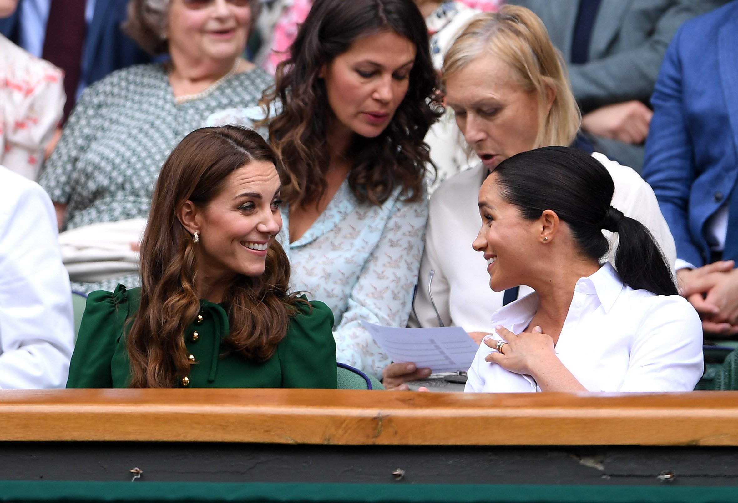 Kate Middleton und Meghan Markle, Wimbledon 2019 | Quelle: Getty Images