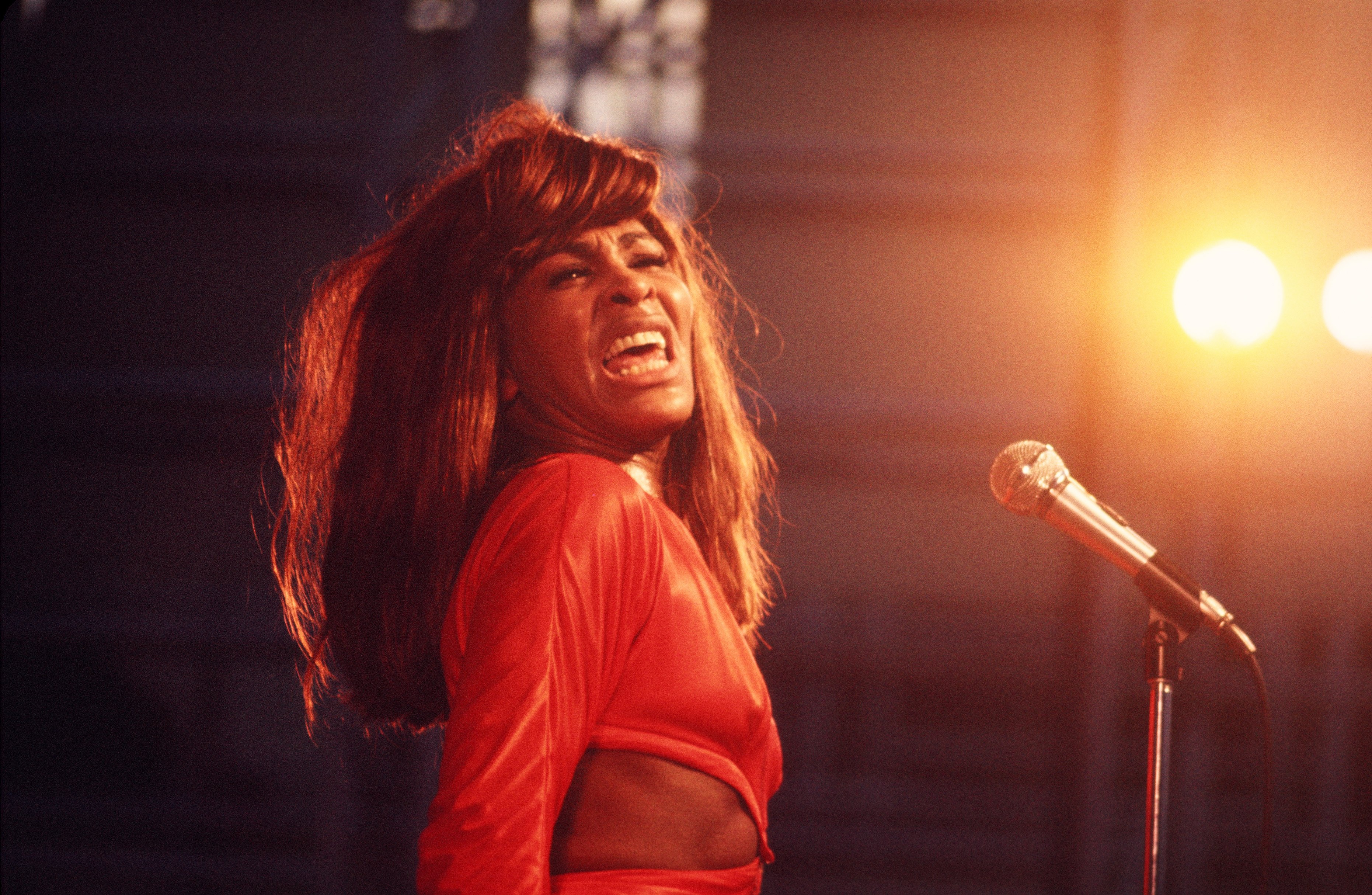 Die Sängerin tritt 1969 bei einem Konzert im Central Park in Manhattan, New York, auf. | Quelle: Getty Images