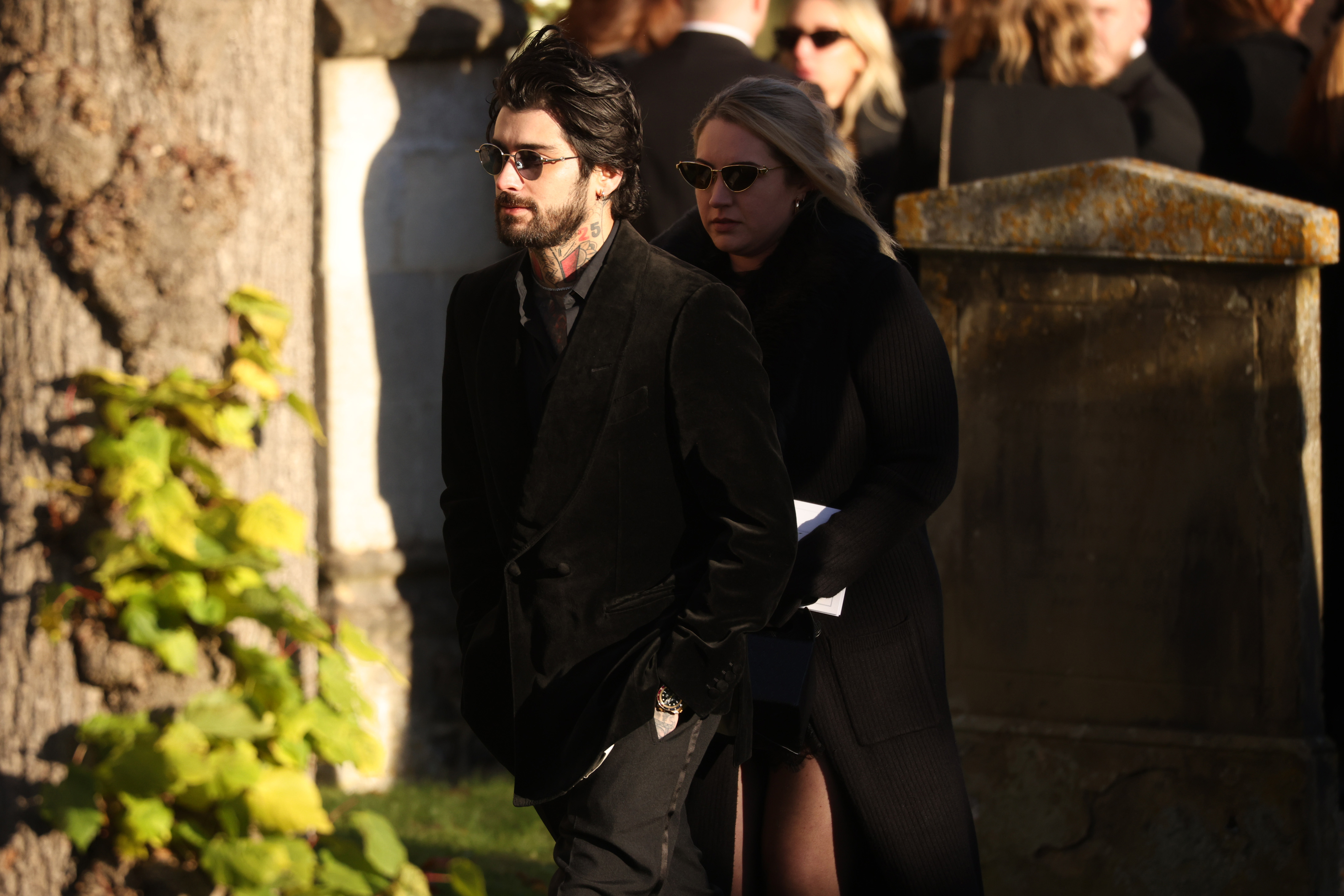 Zayn Malik bei der Beerdigung von Liam Payne in der St. Mary's Church am 20. November 2024 | Quelle: Getty Images