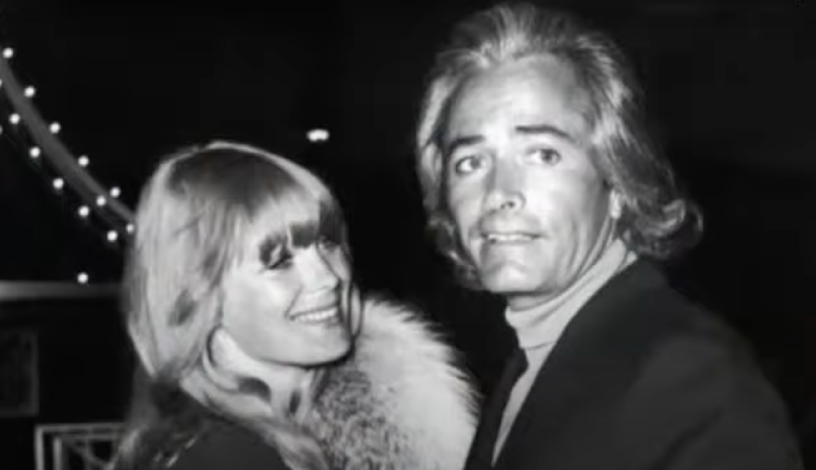 Bo Derek und ihr erster Ehemann, John Derek | Quelle: YouTube/Oprah Winfrey Network