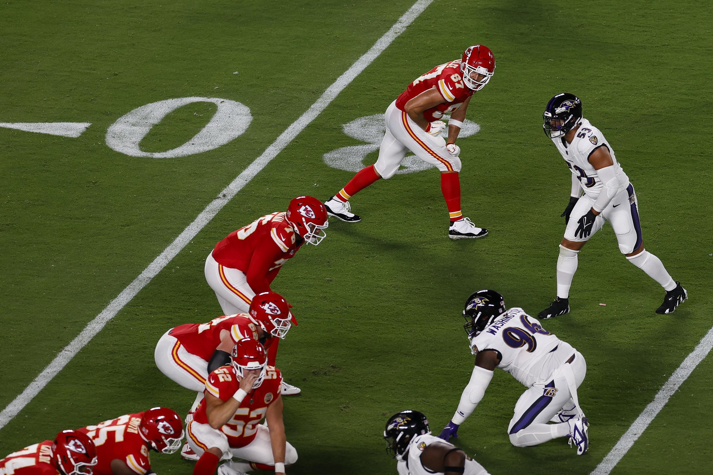 Travis Kelce spielt mit seinen Teamkollegen der Kansas City Chiefs gegen die Baltimore Ravens in Kansas City, Missouri am 5. September 2024 | Quelle: Getty Images