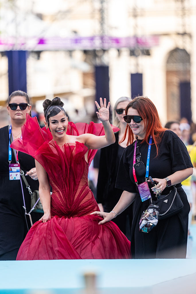 Sarah Engels vertritt Deutschland und nimmt am 10. Mai 2026 in Wien am „Turquoise Carpet“ der Eröffnungsfeier des 70. Eurovision Song Contest auf dem Rathausplatz teil
