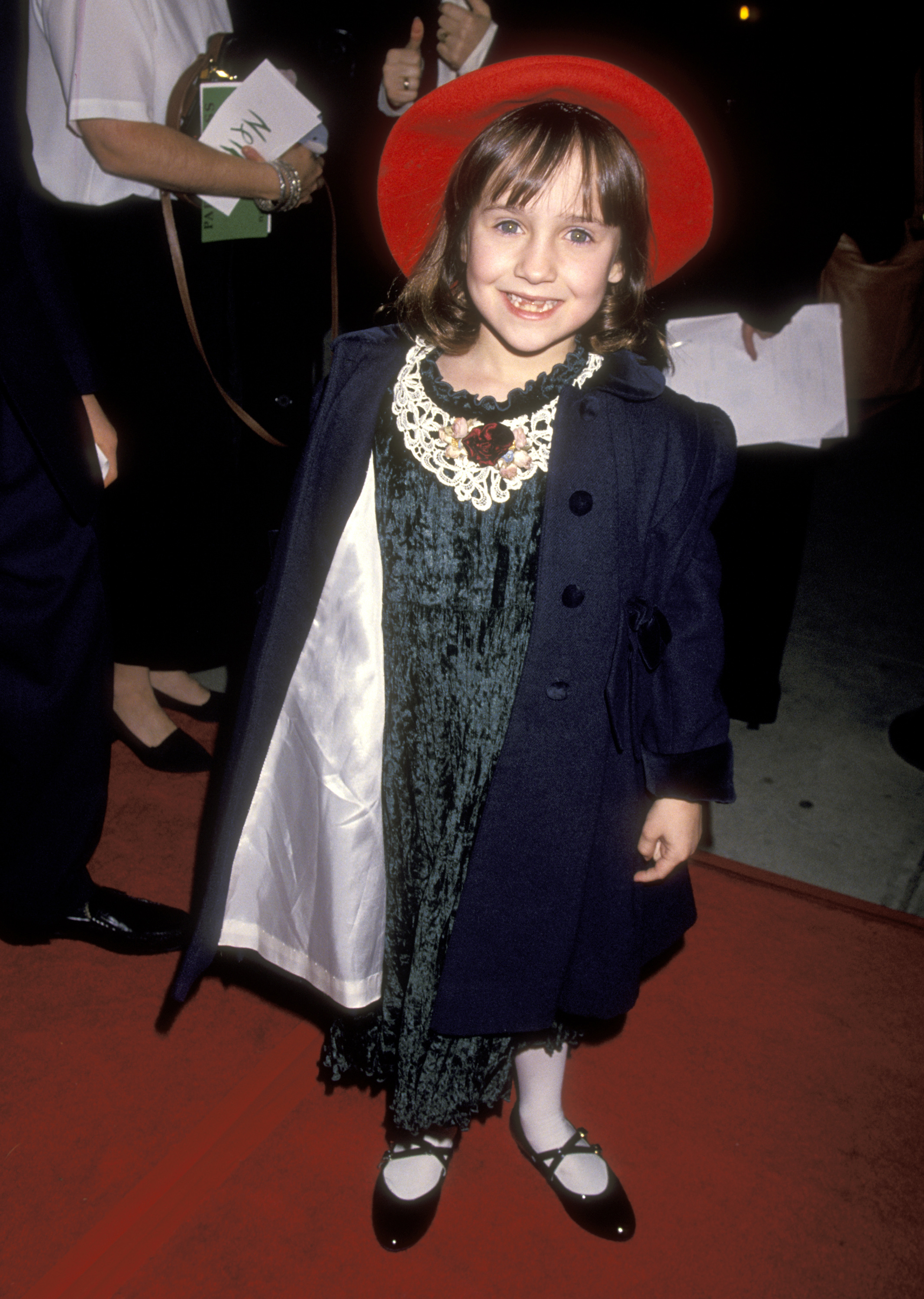 Mara Wilson besucht die "Nell"-Premiere in Beverly Hills, Kalifornien, am 13. Dezember 1994. | Quelle: Getty Images