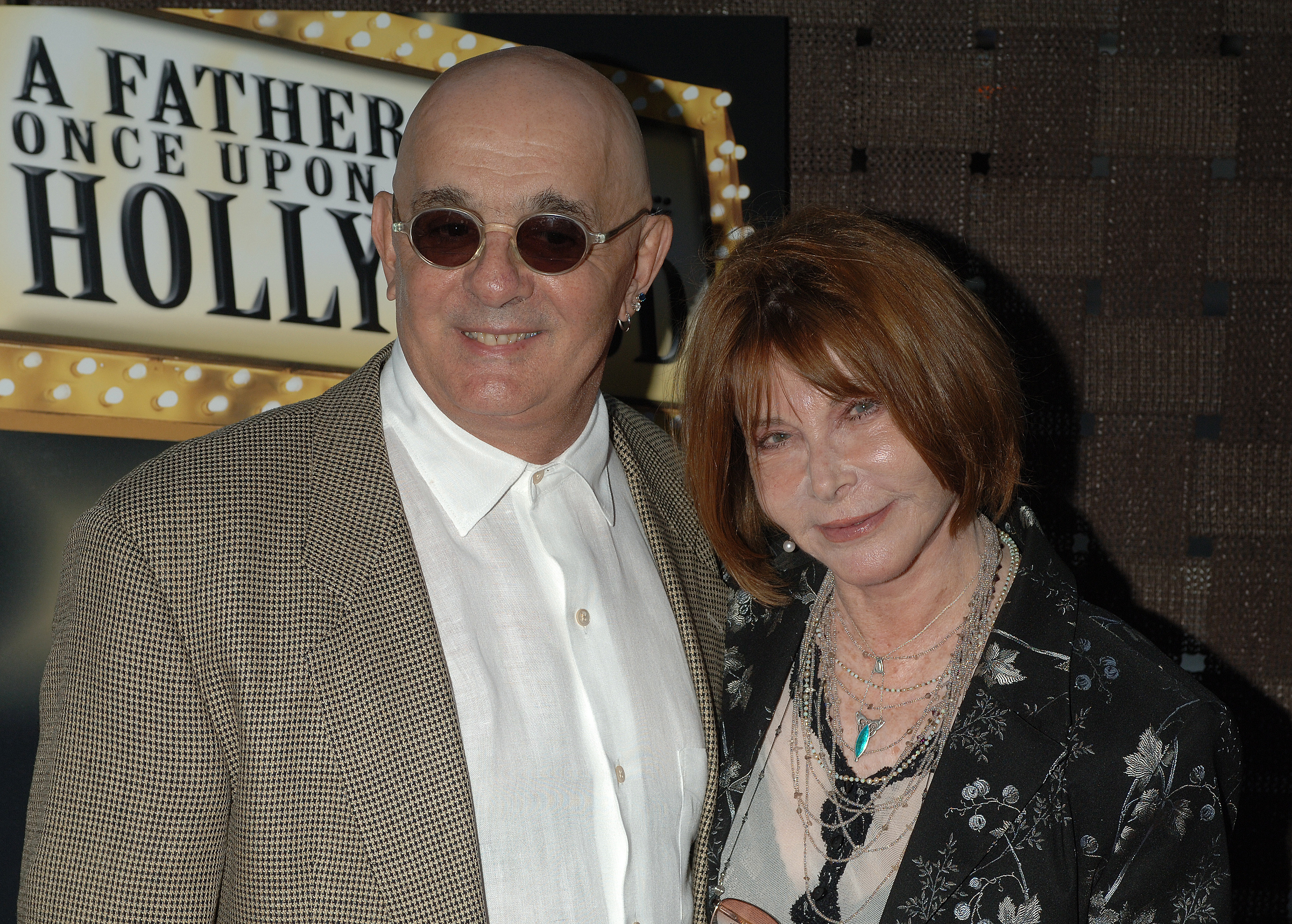 Lee Grant und Joe Fuery in Los Angeles, 2005 | Quelle: Getty Images