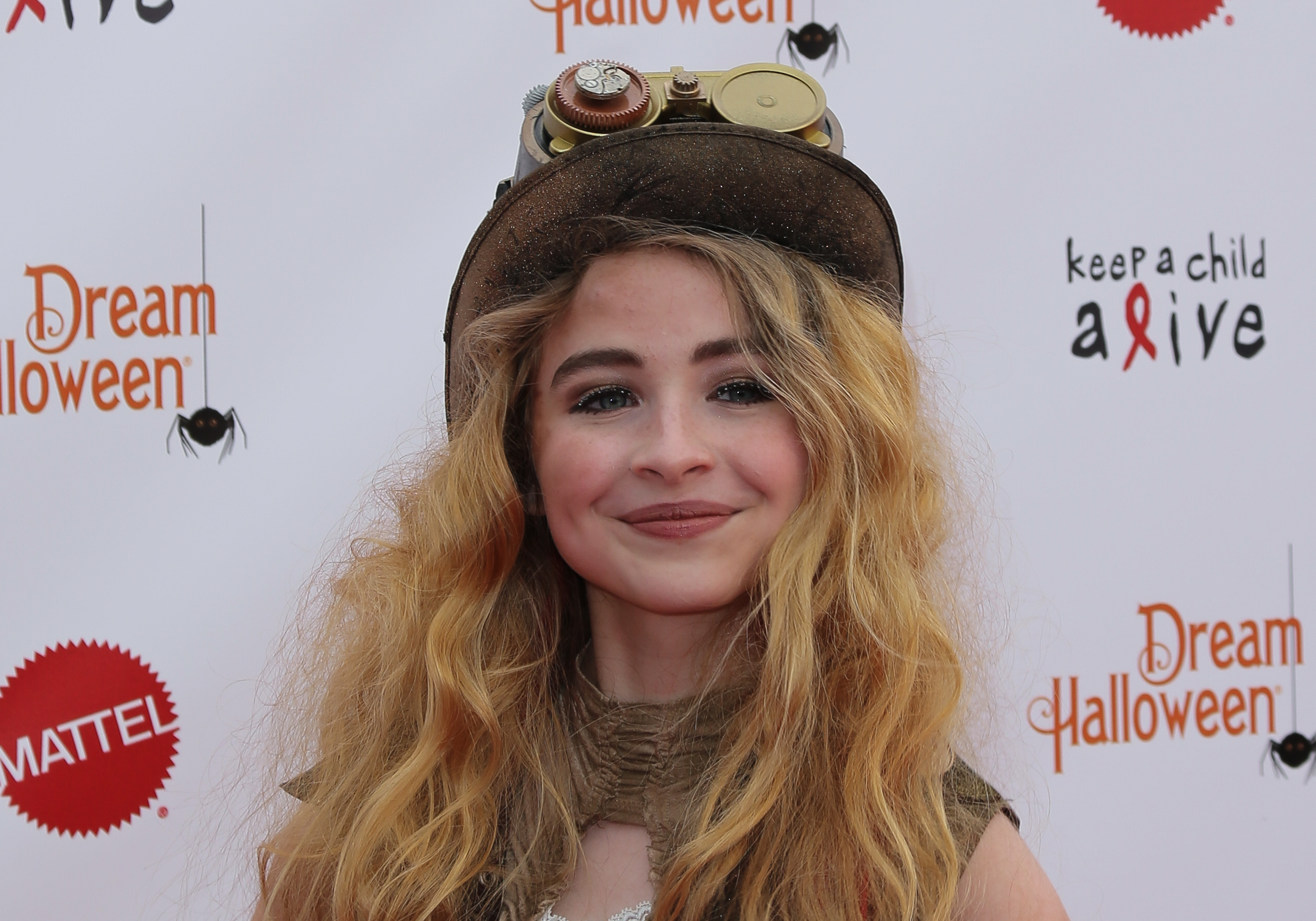 Sabrina Carpenter bei der Keep A Child Alive's 20th Annual Dream Halloween Veranstaltung in Santa Monica, Kalifornien am 26. Oktober 2013. | Quelle: Getty Images