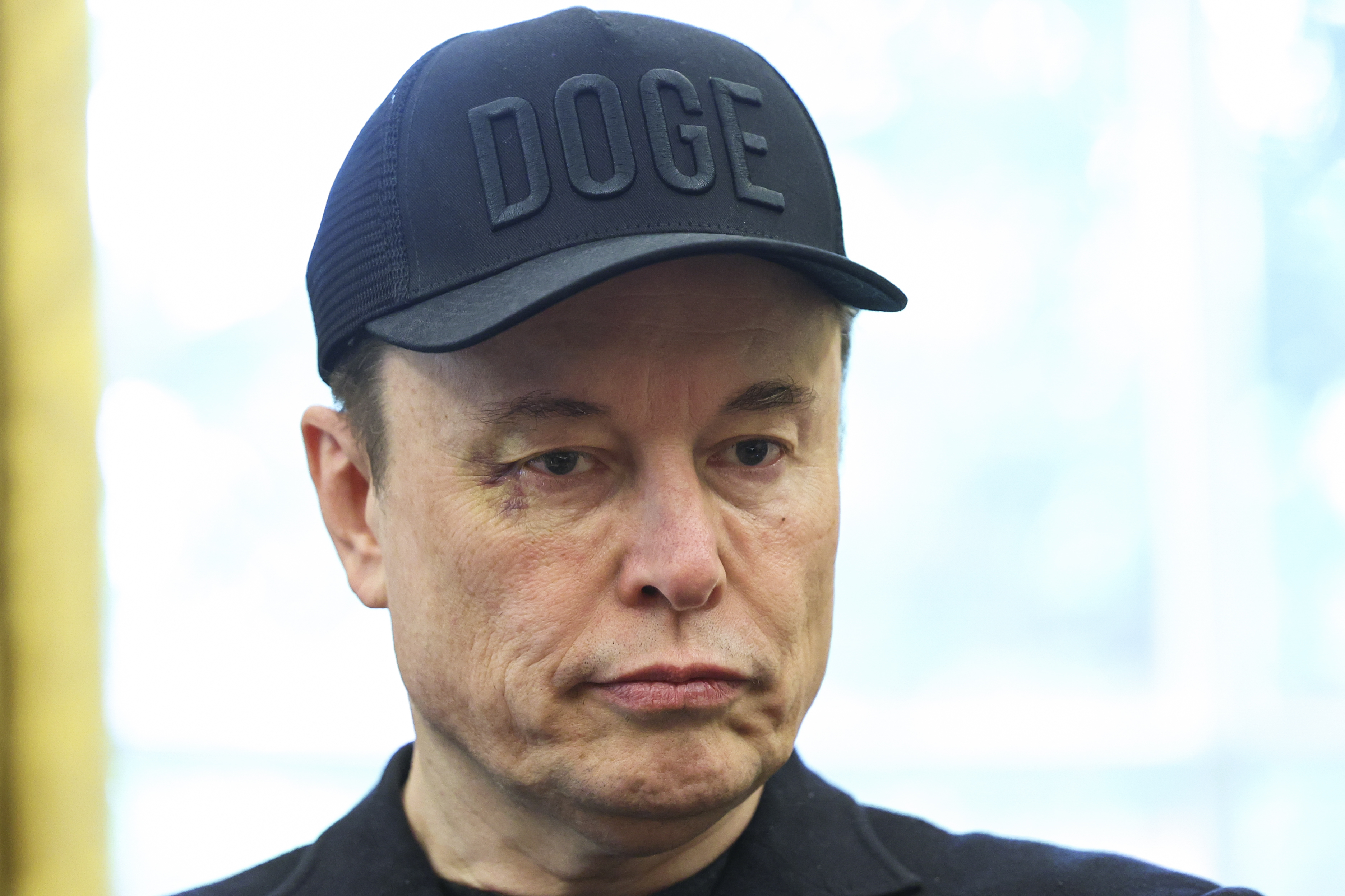 Musk schien die Aufmerksamkeit nicht zu stören und blieb während der Presseveranstaltung gelassen.
