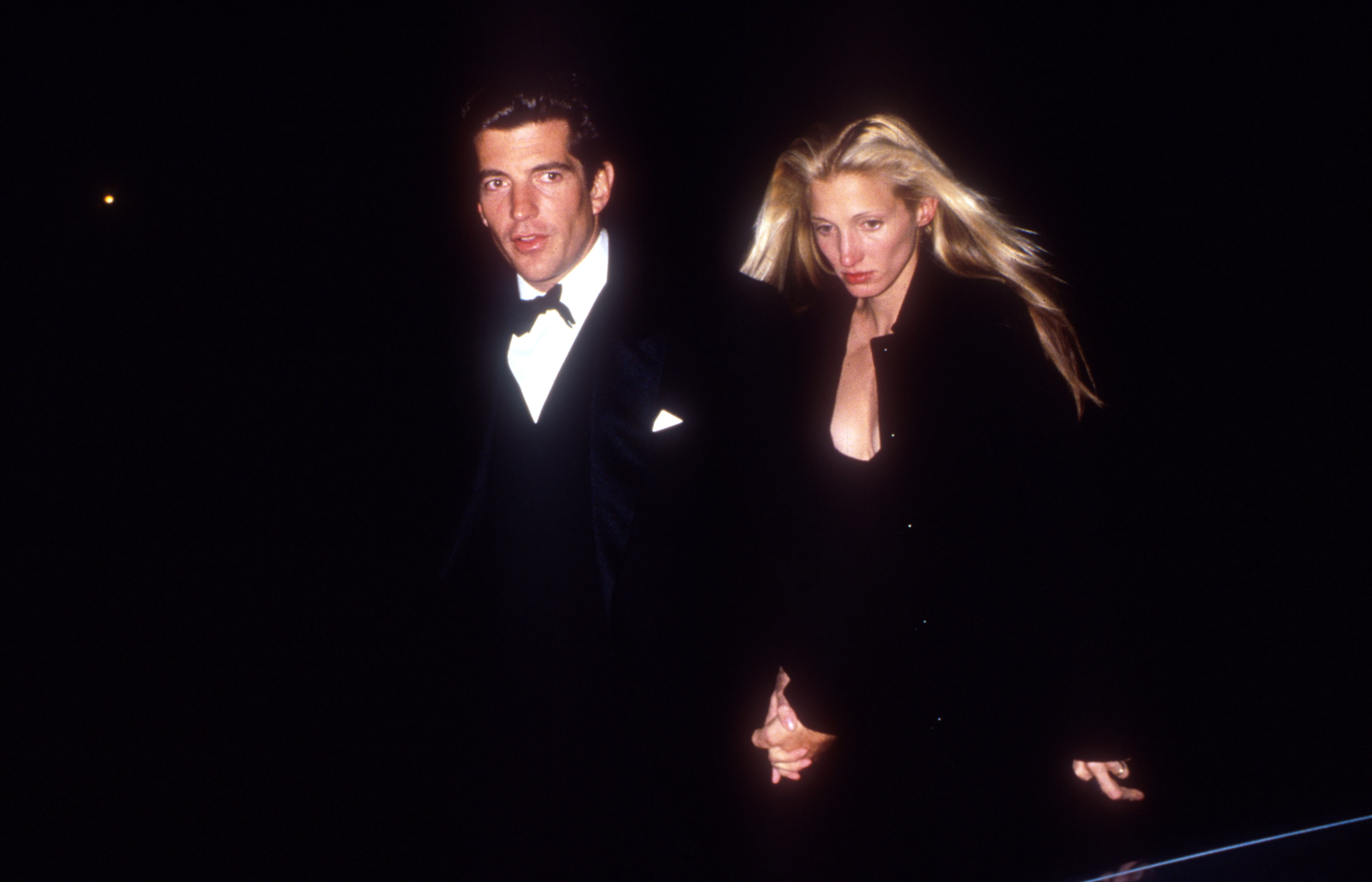 John F. Kennedy Jr. und Caroline Bessette, fotografiert in New York, ca. 1996. | Quelle: Getty Images