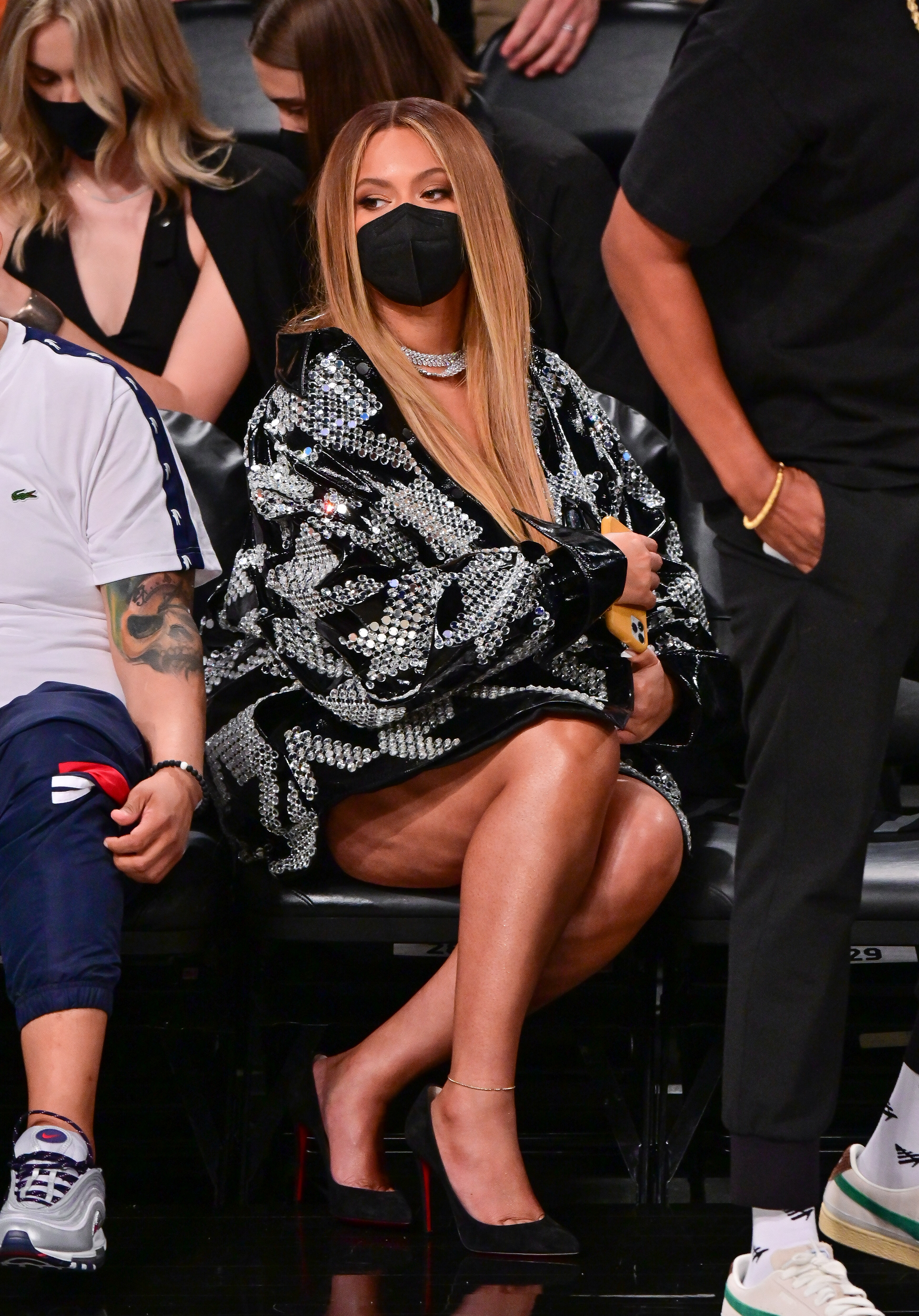 Beyoncé besucht das Spiel der Brooklyn Nets gegen die Milwaukee Bucks im Barclays Center in Brooklyn am 5. Juni 2021 in New York City | Quelle: Getty Images