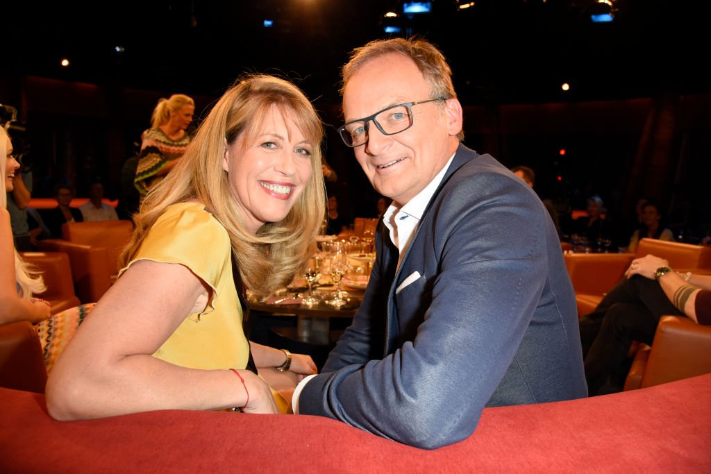 Frank Plasberg und seine Frau Anne Gesthuysen besuchen die NDR Talk Show am 16. Juni 2017 in Hamburg | Quelle: Getty Images