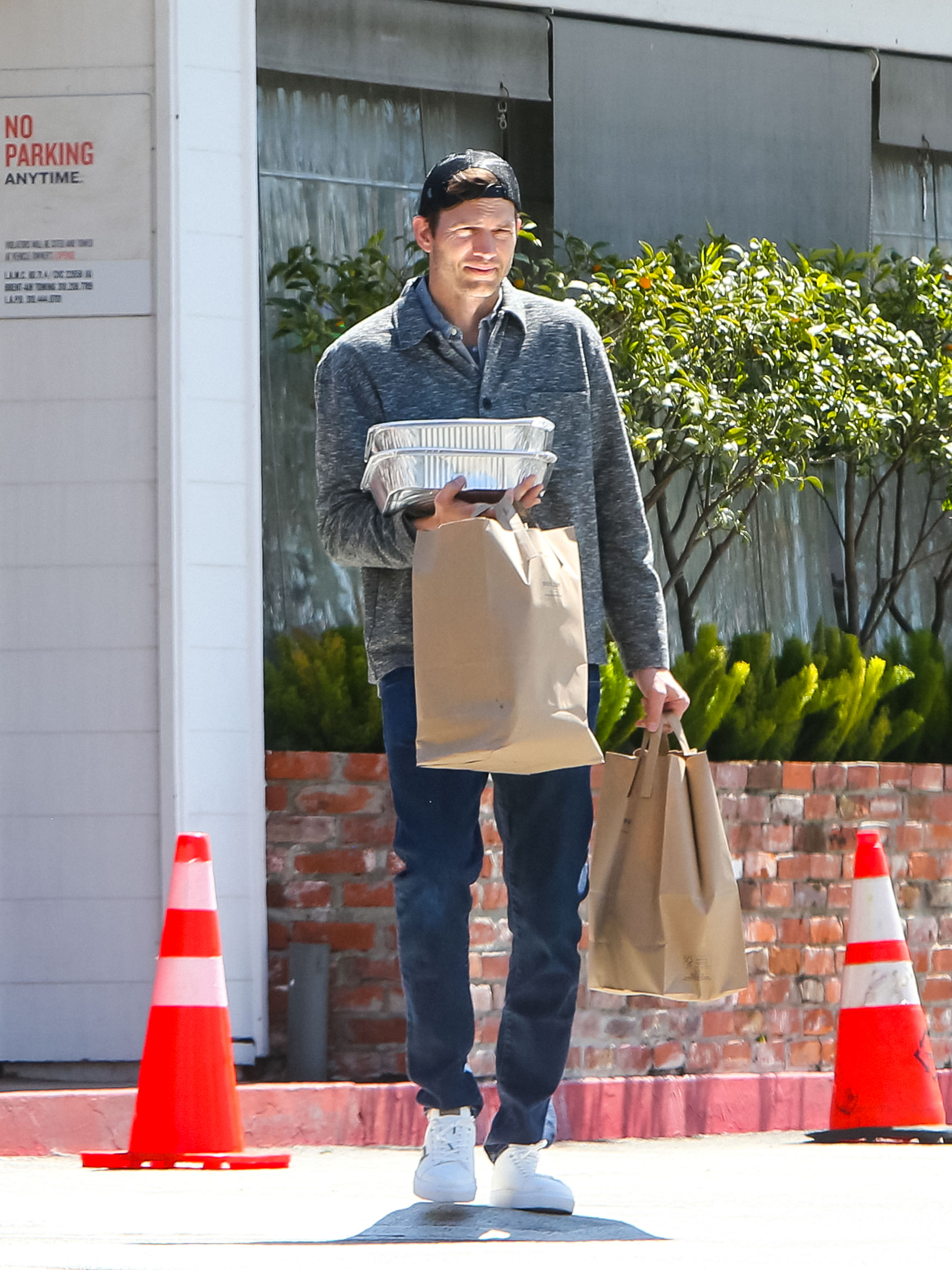 Ashton Kutcher, gesehen am 5. April 2023 in Los Angeles, Kalifornien | Quelle: Getty Images