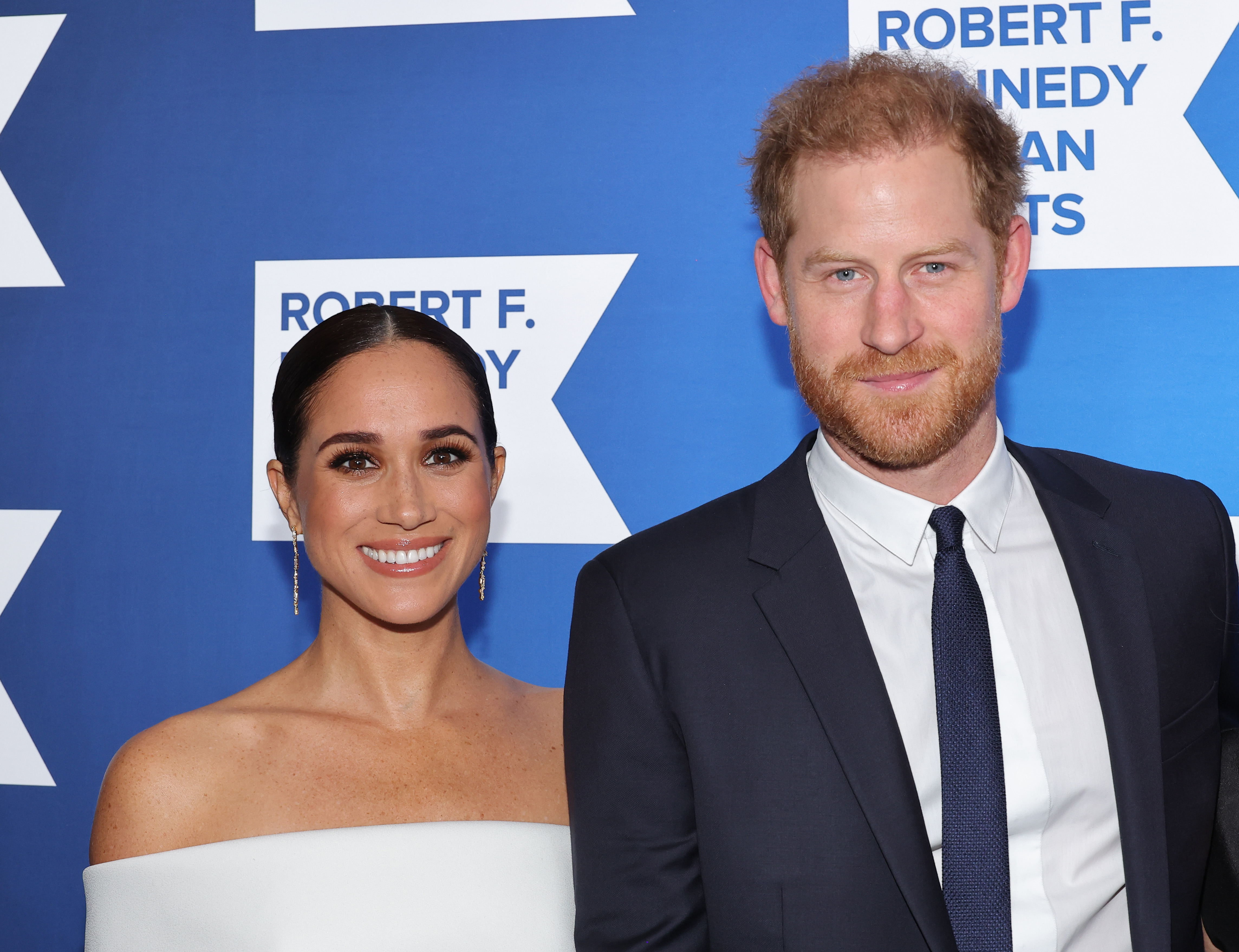 Meghan Markle und Prinz Harry besuchen die Robert F. Kennedy Human Rights Ripple of Hope Gala 2022 am 6. Dezember 2022 in New York City. | Quelle: Getty Images