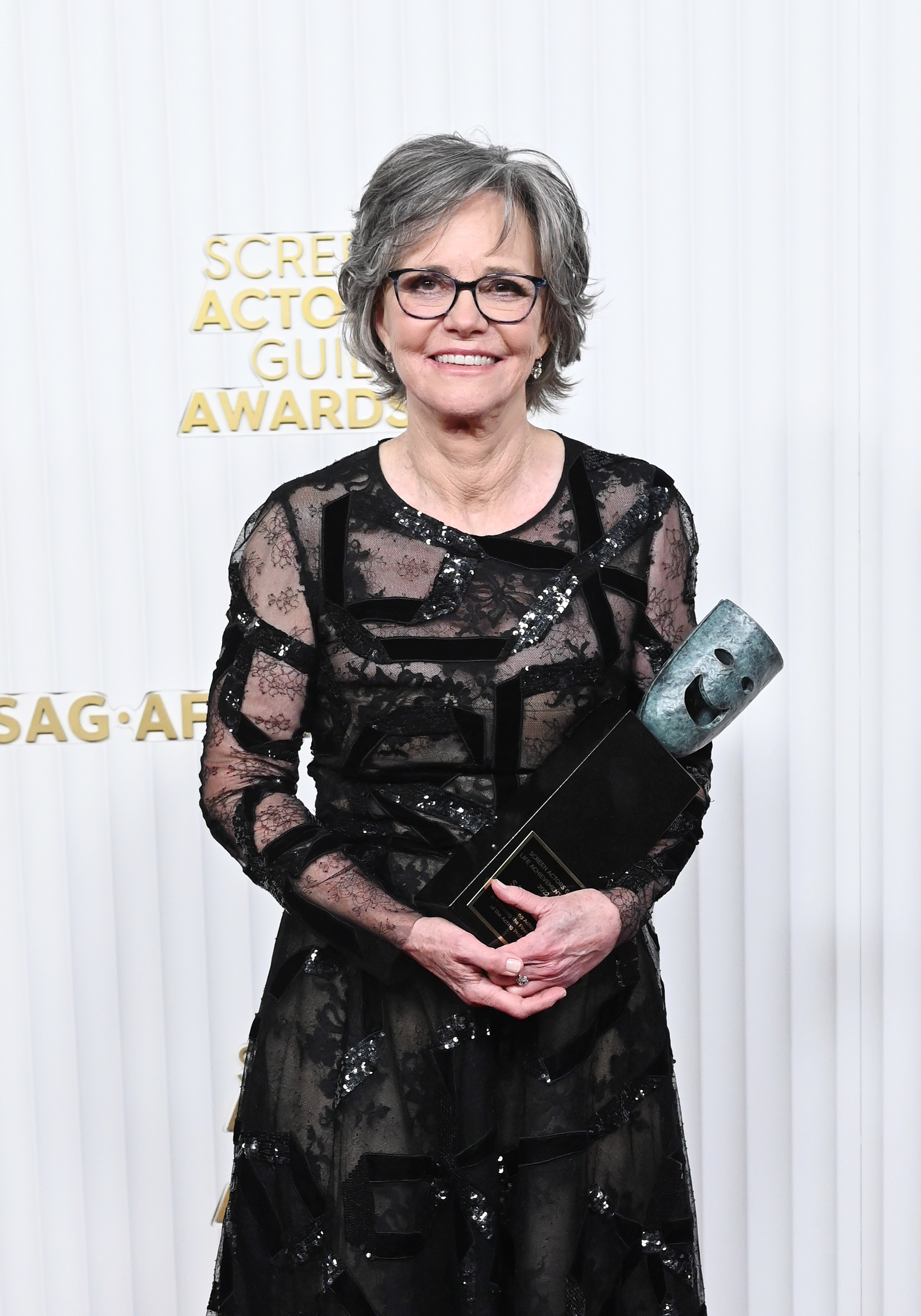 Sally Field bei den 29. jährlichen Screen Actors Guild Awards im Fairmont Century Plaza in Los Angeles, Kalifornien, am 26. Februar 2023. | Quelle: Getty Images