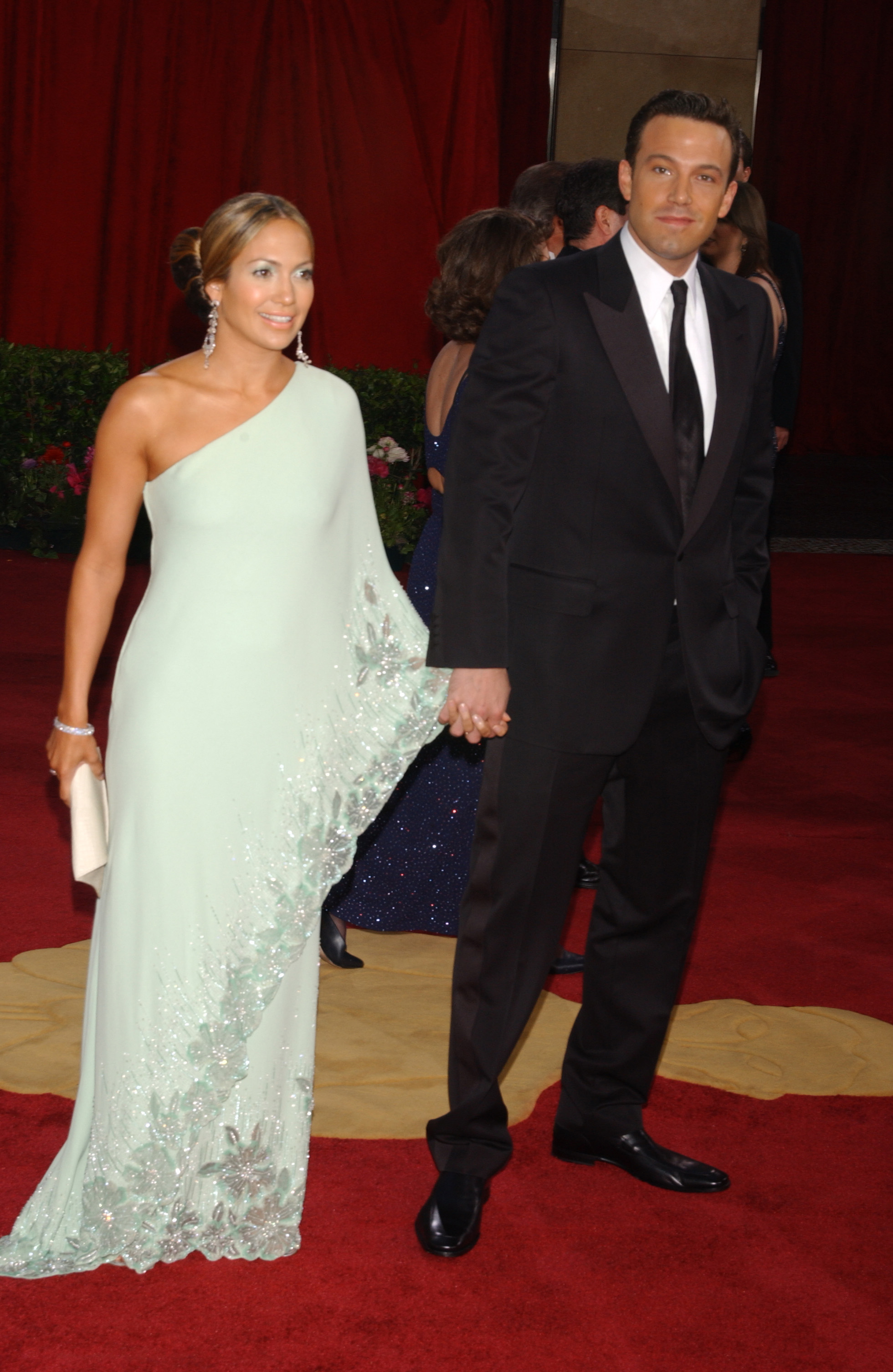 Jennifer Lopez und Ben Affleck bei der 75. jährlichen Oscarverleihung 2003. | Quelle: Getty Images
