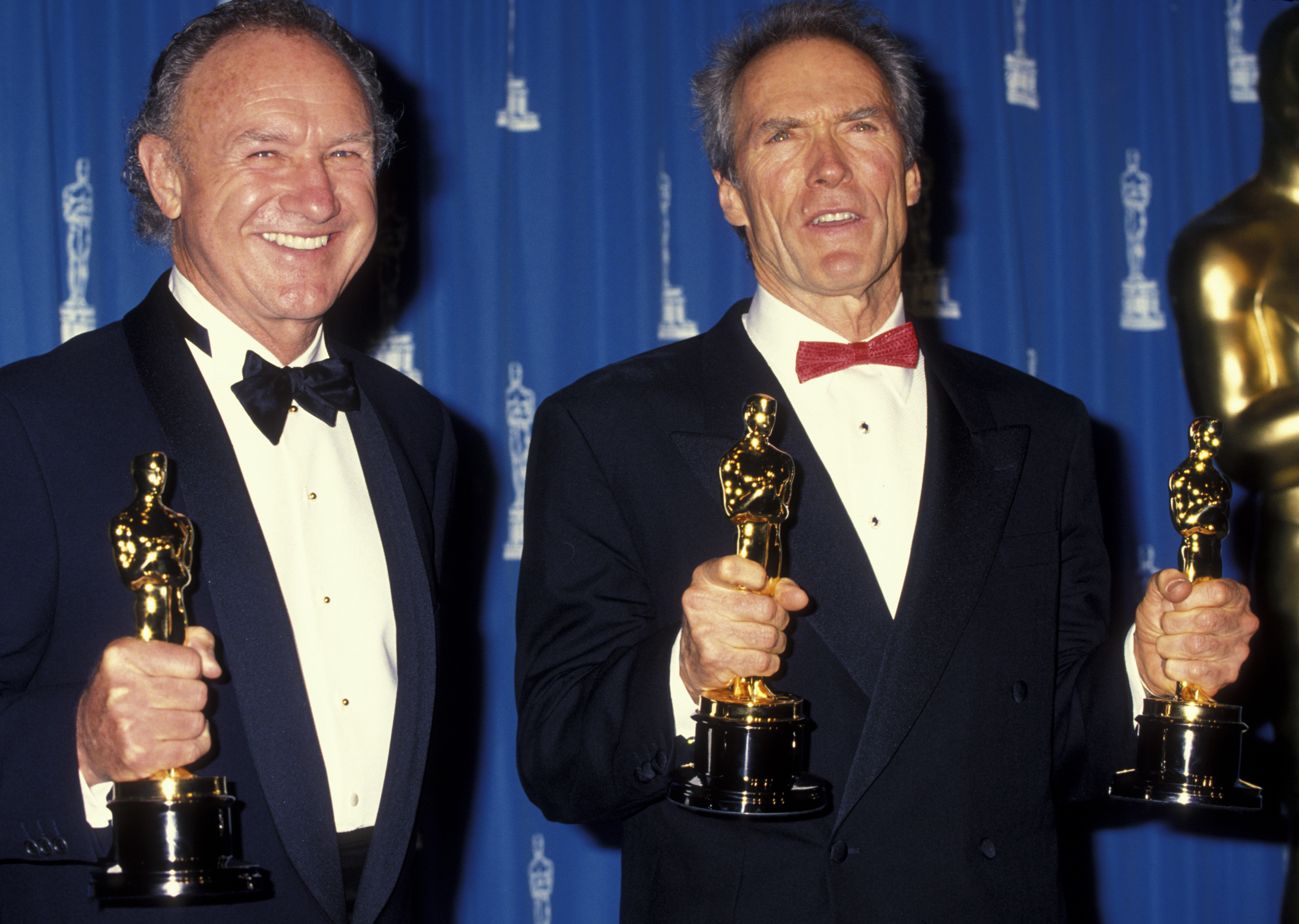 Gene Hackman und Clint Eastwood besuchen die 65th Annual Academy Awards im Dorothy Chandler Pavilion in Los Angeles, Kalifornien, am 29. März 1993 | Quelle: Getty Images