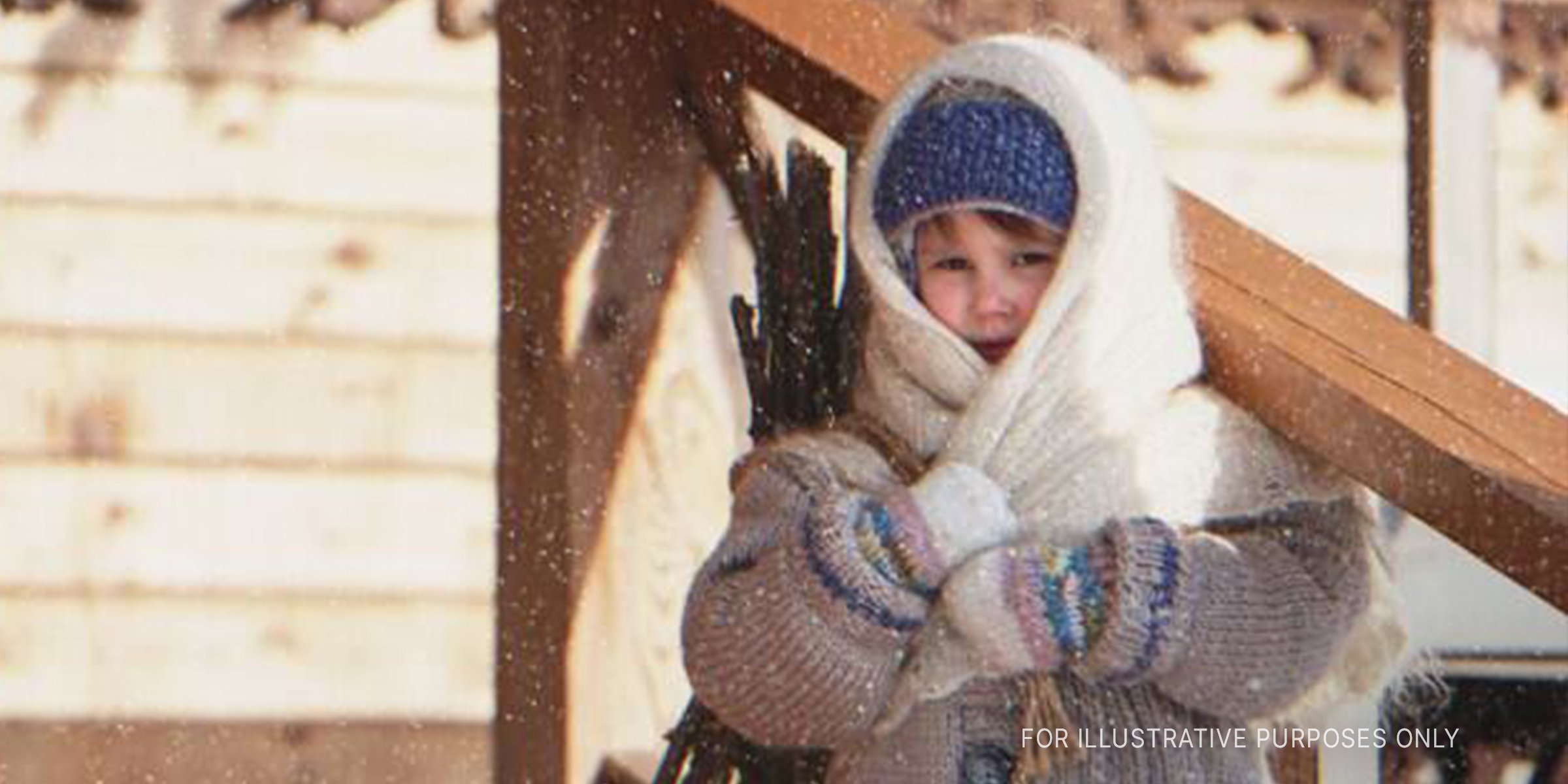 Kleines Mädchen im Schnee. | Quelle: Shutterstock