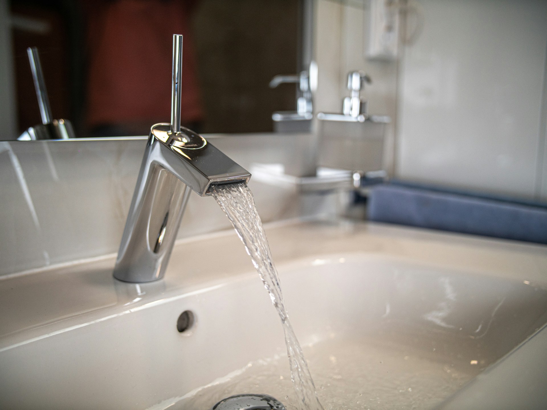 Ein undichter Wasserhahn | Quelle: Unsplash