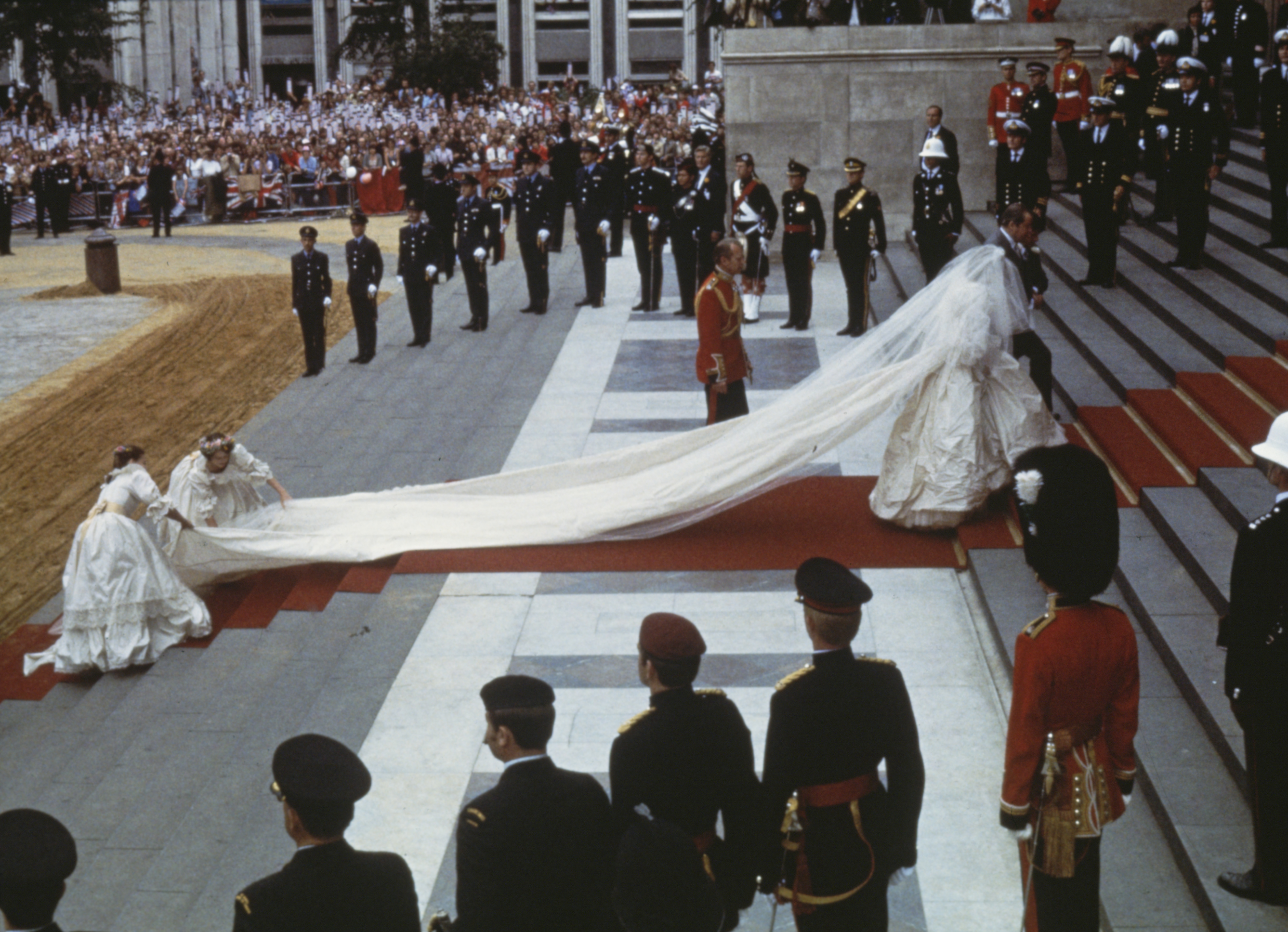 Die Hochzeit von Prinz Charles und Lady Diana Spencer in der St. Paul's Cathedral am 29. Juli 1981 in London, England. | Quelle: Getty Images