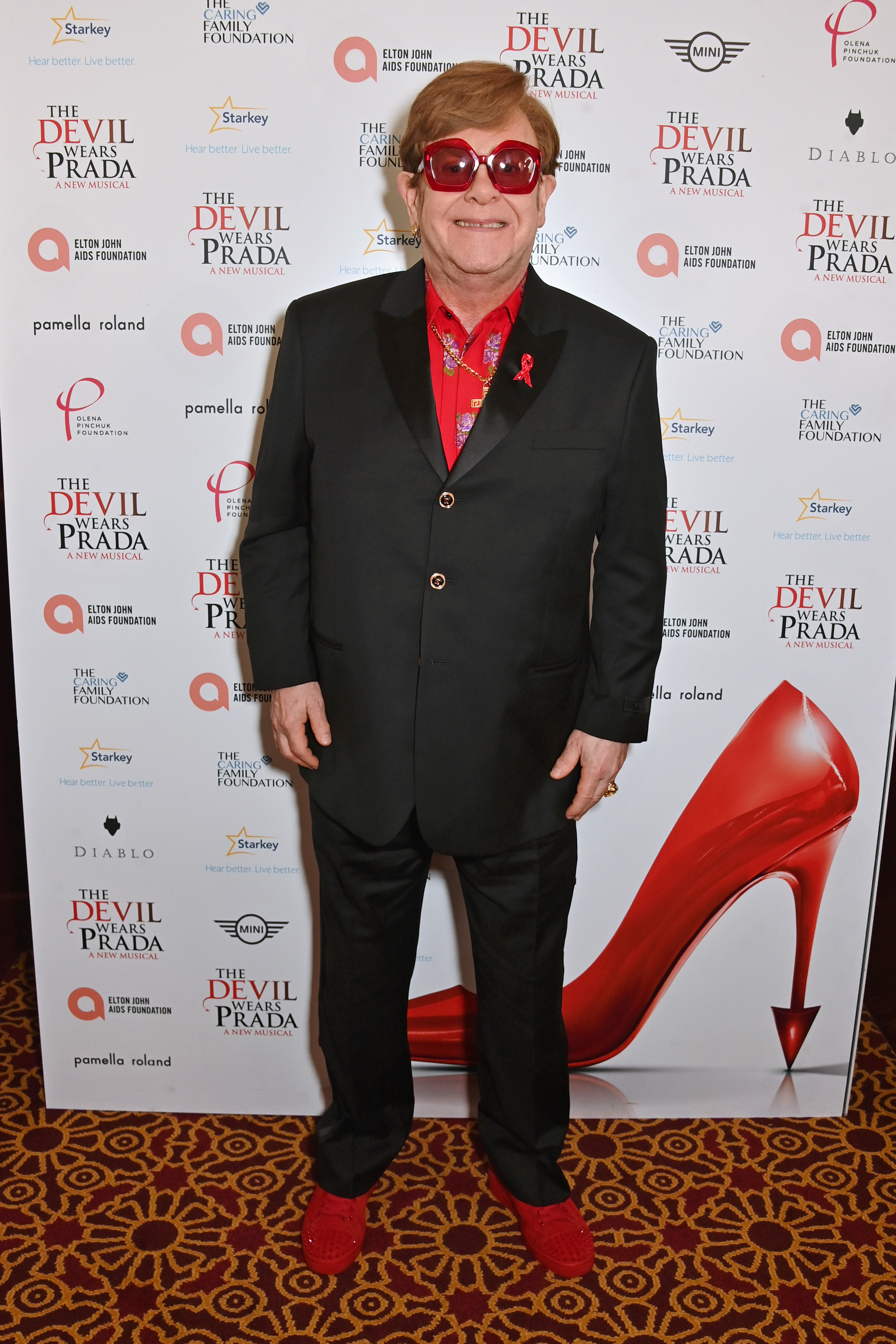 Elton John bei der Wohltätigkeitsgala „The Devil Wears Prada Musical“ zur Unterstützung der Elton John Aids Foundation im Dominion Theatre am 1. Dezember 2024 in London, England | Quelle: Getty Images