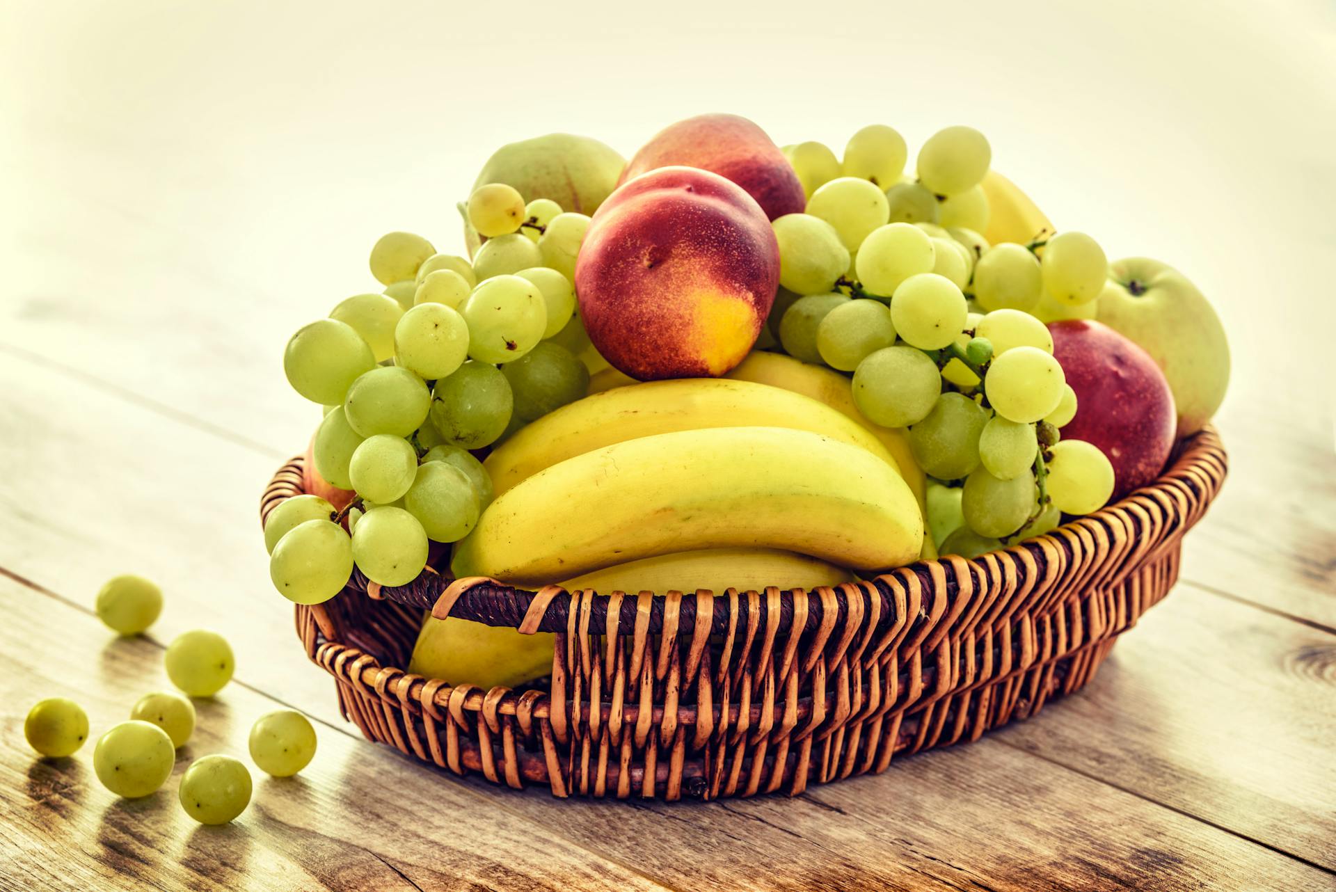 Ein Korb mit Obst | Quelle: Pexels