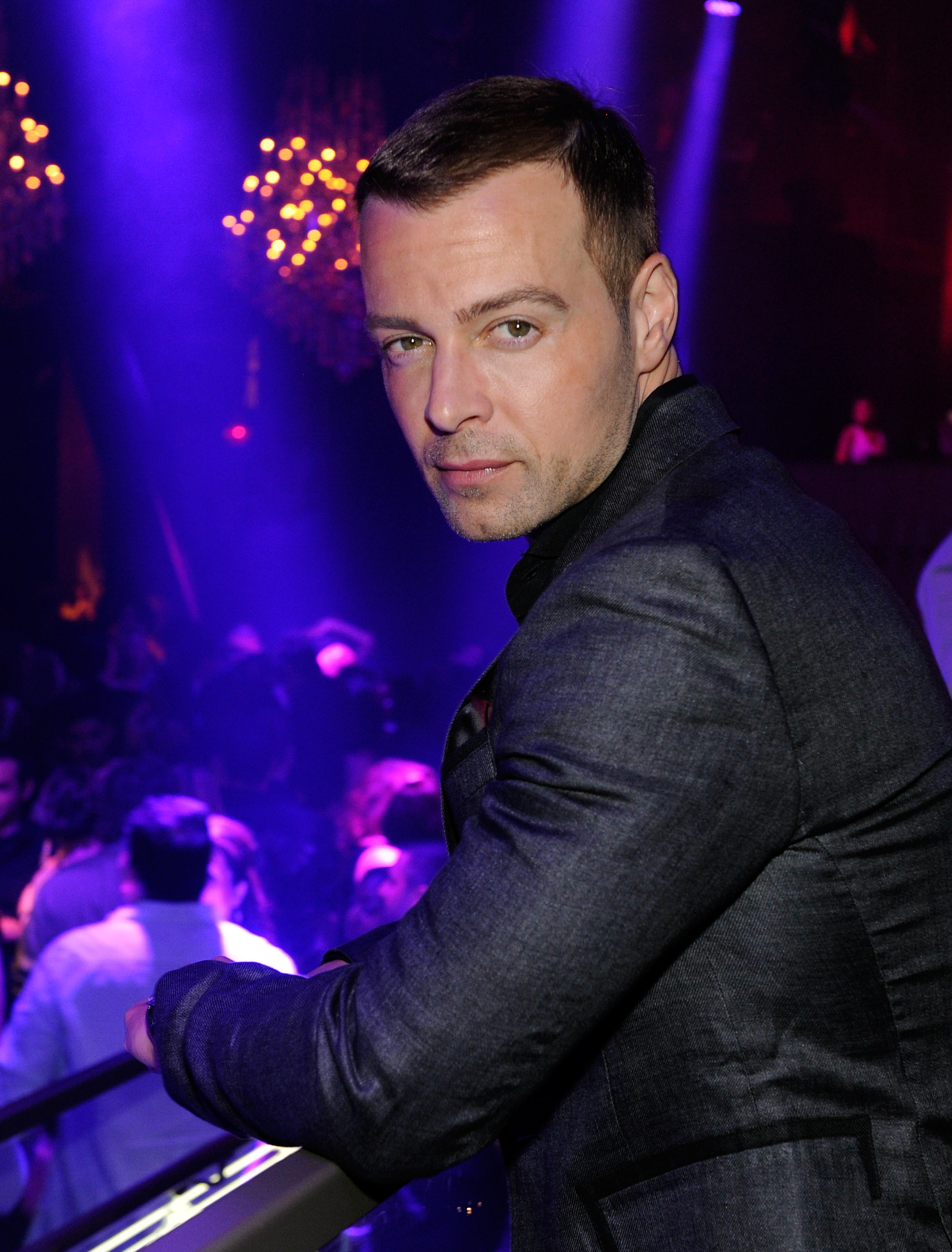 Joey Lawrence posiert im Chateau Nightclub & Gardens am 28. April 2012 in Las Vegas, Nevada. | Quelle: Getty Images