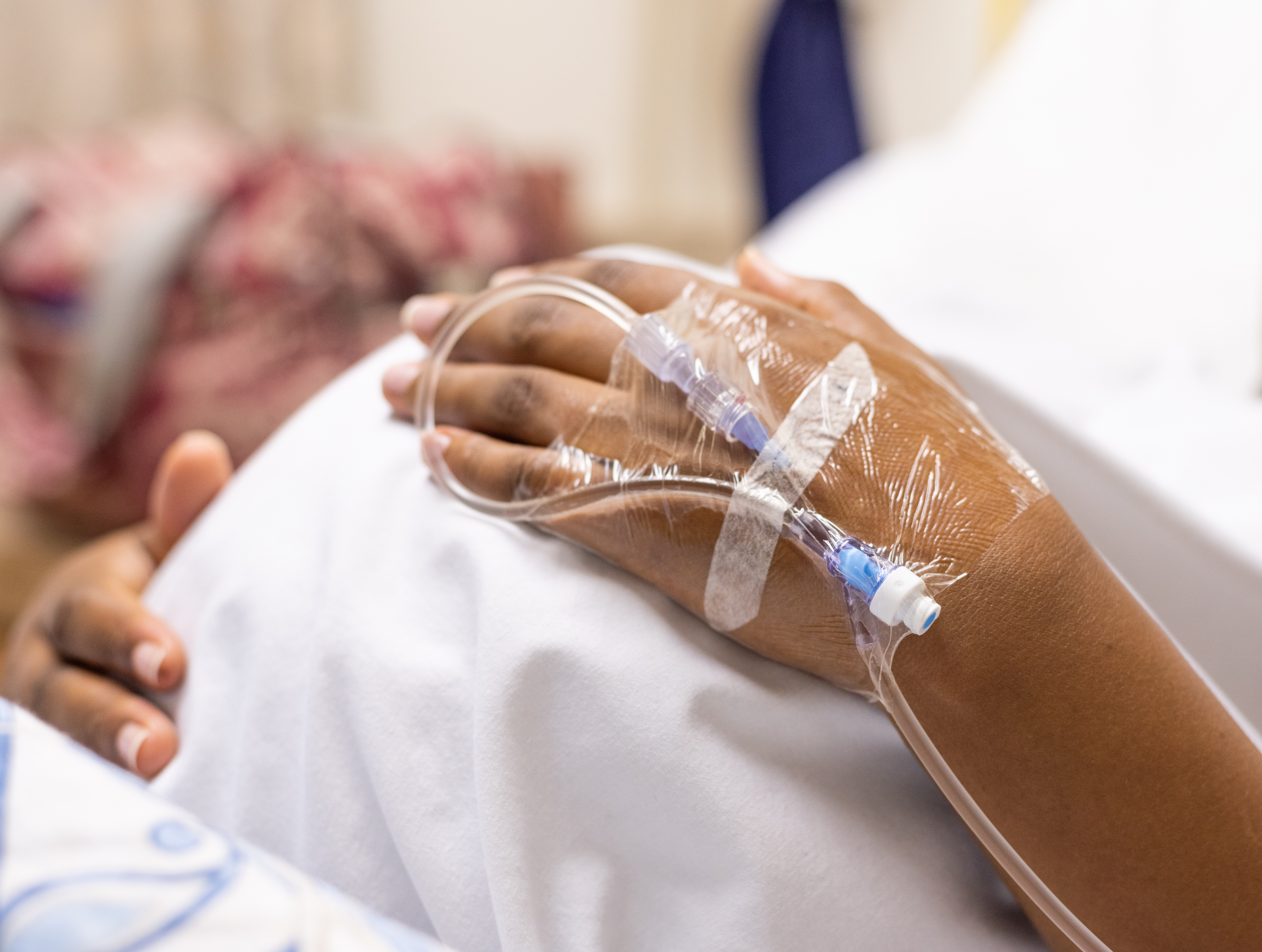 Eine schwangere Frau im Krankenhaus | Quelle: Shutterstock