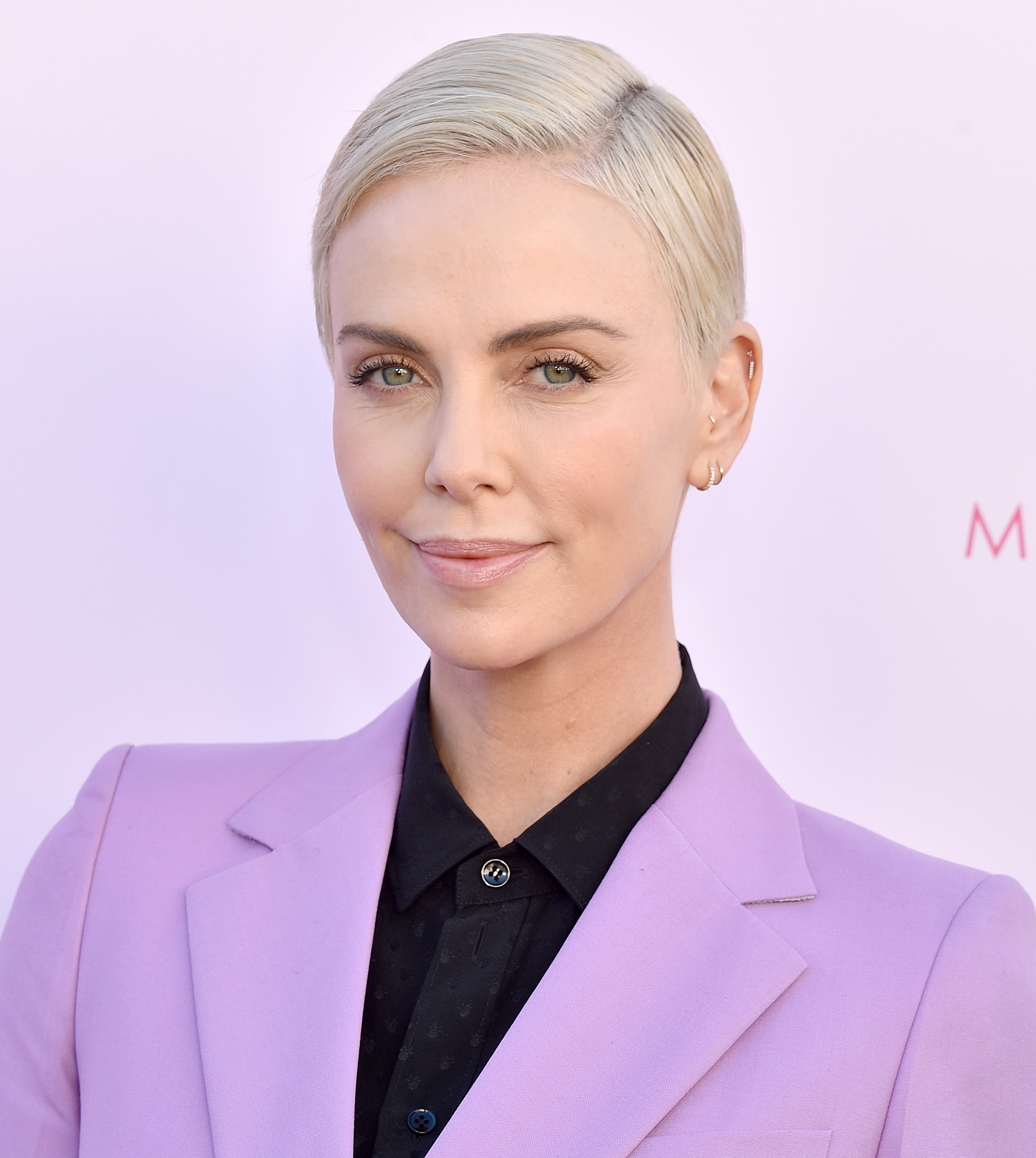 Charlize Theron bei der The Hollywood Reporter's Annual Women in Entertainment Breakfast Gala in den Milk Studios am 11. Dezember 2019 in Hollywood, Kalifornien | Quelle: Getty Images