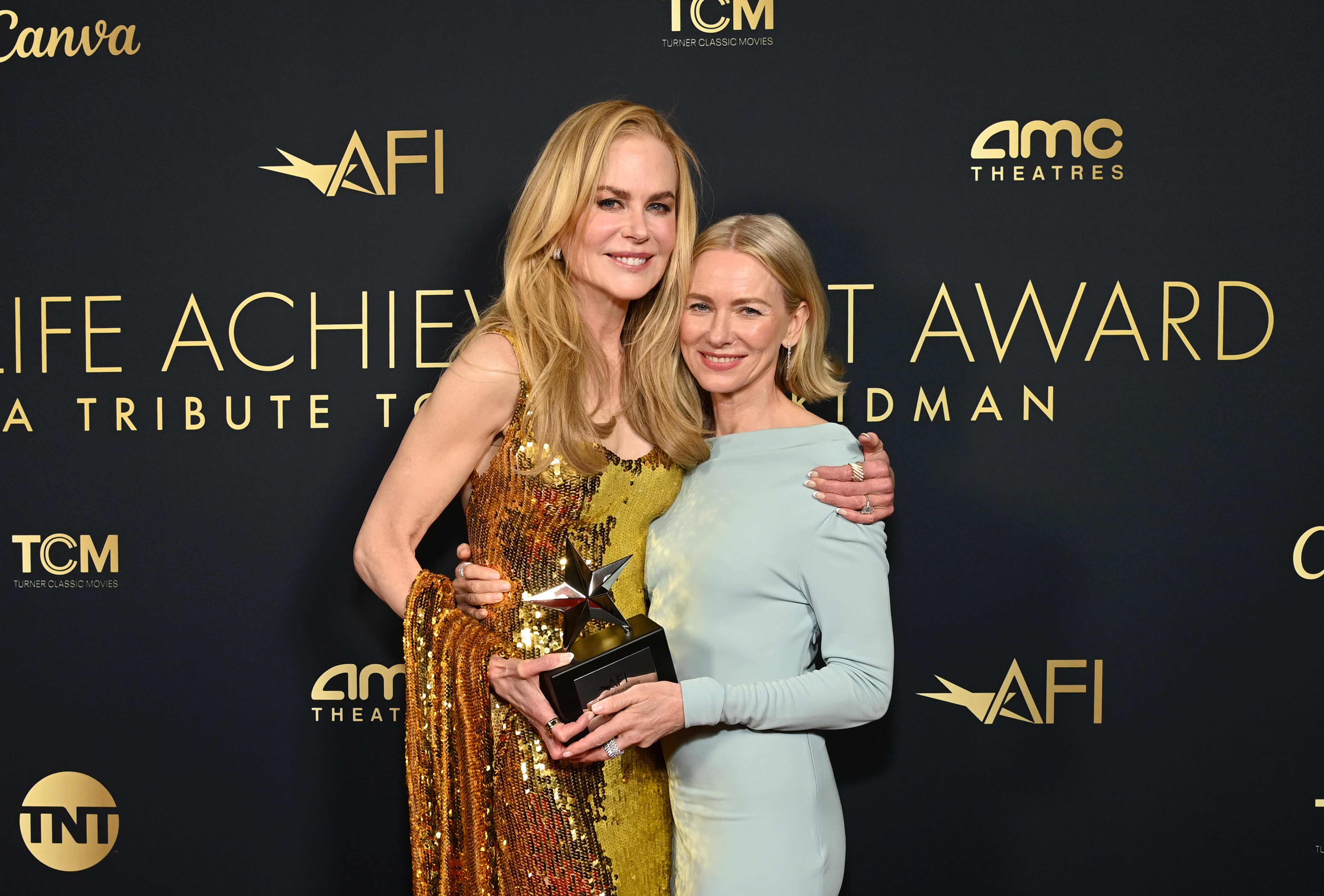 Nicole Kidman und Naomi Watts beim 49. AFI Life Achievement Award: A Tribute To Nicole Kidman Veranstaltung in Los Angeles, Kalifornien am 27. April 2024 | Quelle: Getty Images