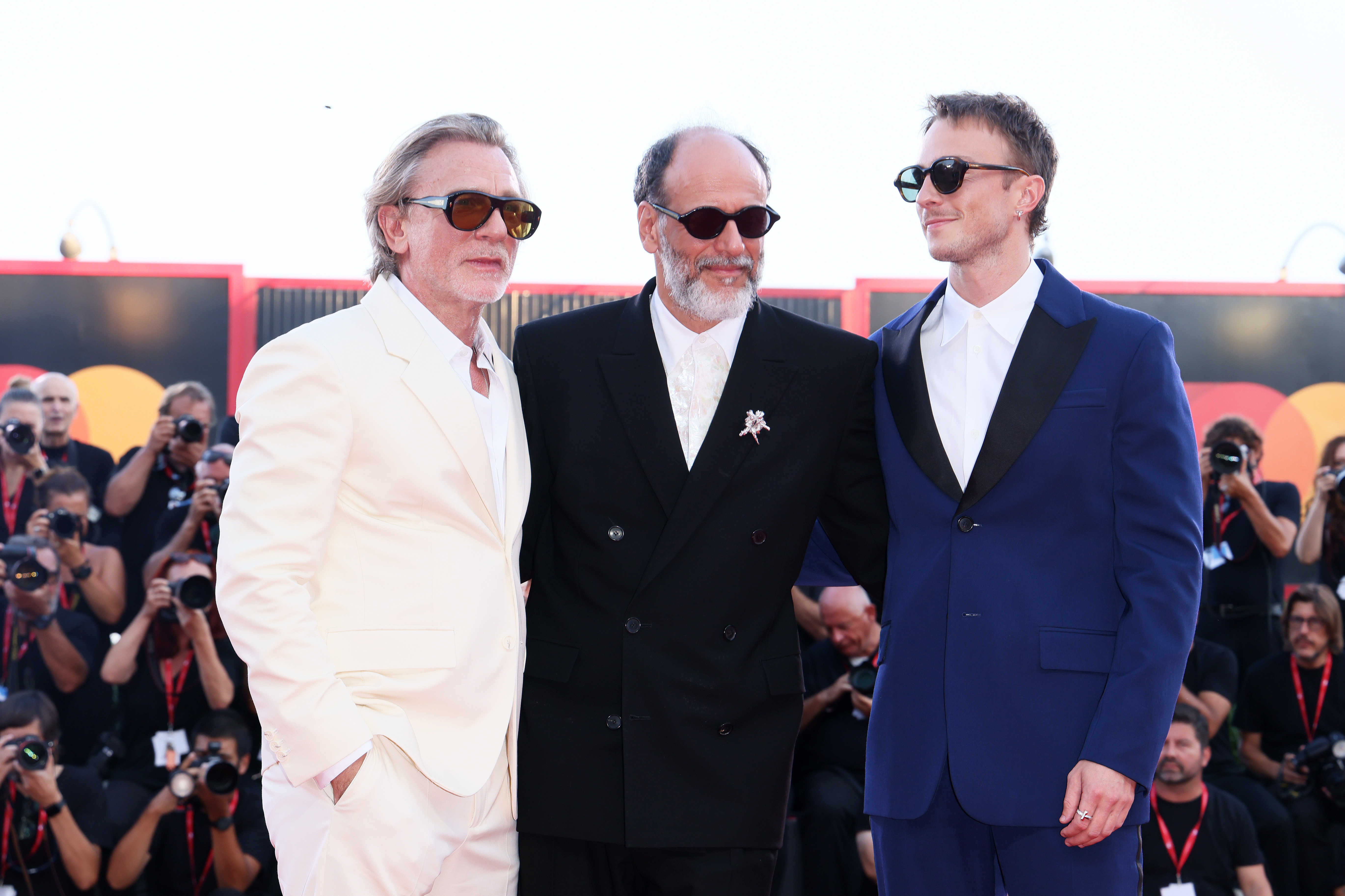 Daniel Craig, Luca Guadagnino und Drew Starkey am 03. September 2024 in Venedig, Italien | Quelle: Getty Images