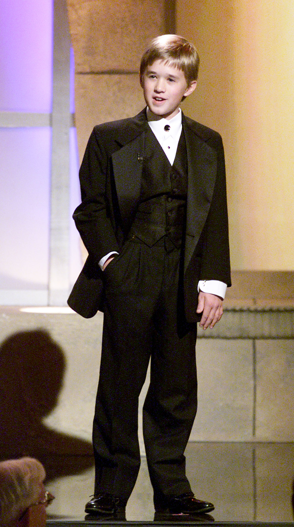 Haley Joel Osment bei "Hollywood Salutes Bruce Willis: An American Cinematheque Tribute" im Beverly Hilton Hotel am 23. September 2000 in Beverly Hills, Kalifornien. | Quelle: Getty Images