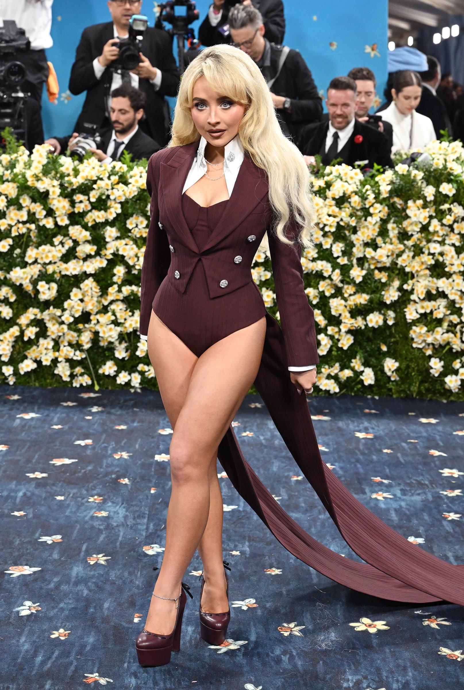 Die US-Sängerin Sabrina Carpenter kommt zur Met Gala im Metropolitan Museum of Art in New York am 5. Mai 2025 | Quelle: Getty Images
