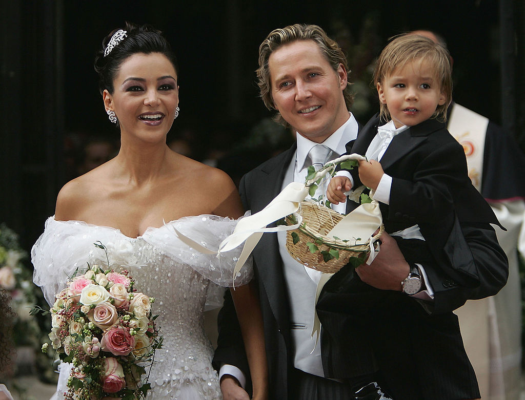 Verona und Franjo Pooth mit Söhnchen San Diego auf ihrer Hochzeit 2005 | Quelle: GettyImages