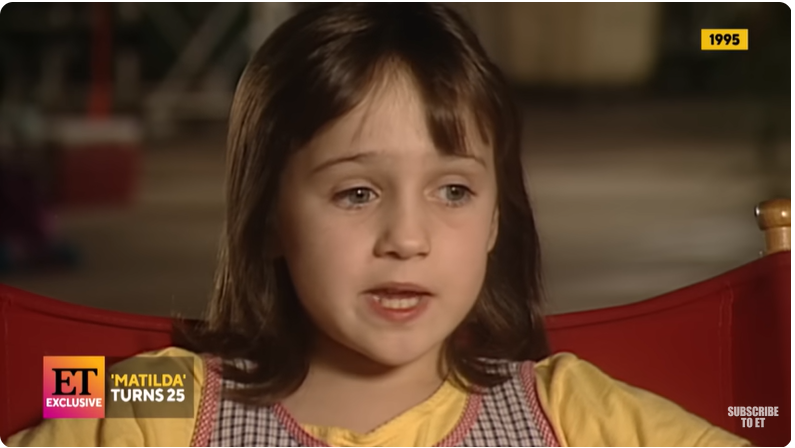 Mara Wilson bei "Matilda" aus einem YouTube-Video vom 8. August 2021 | Quelle: Youtube/@EntertainmentTonight