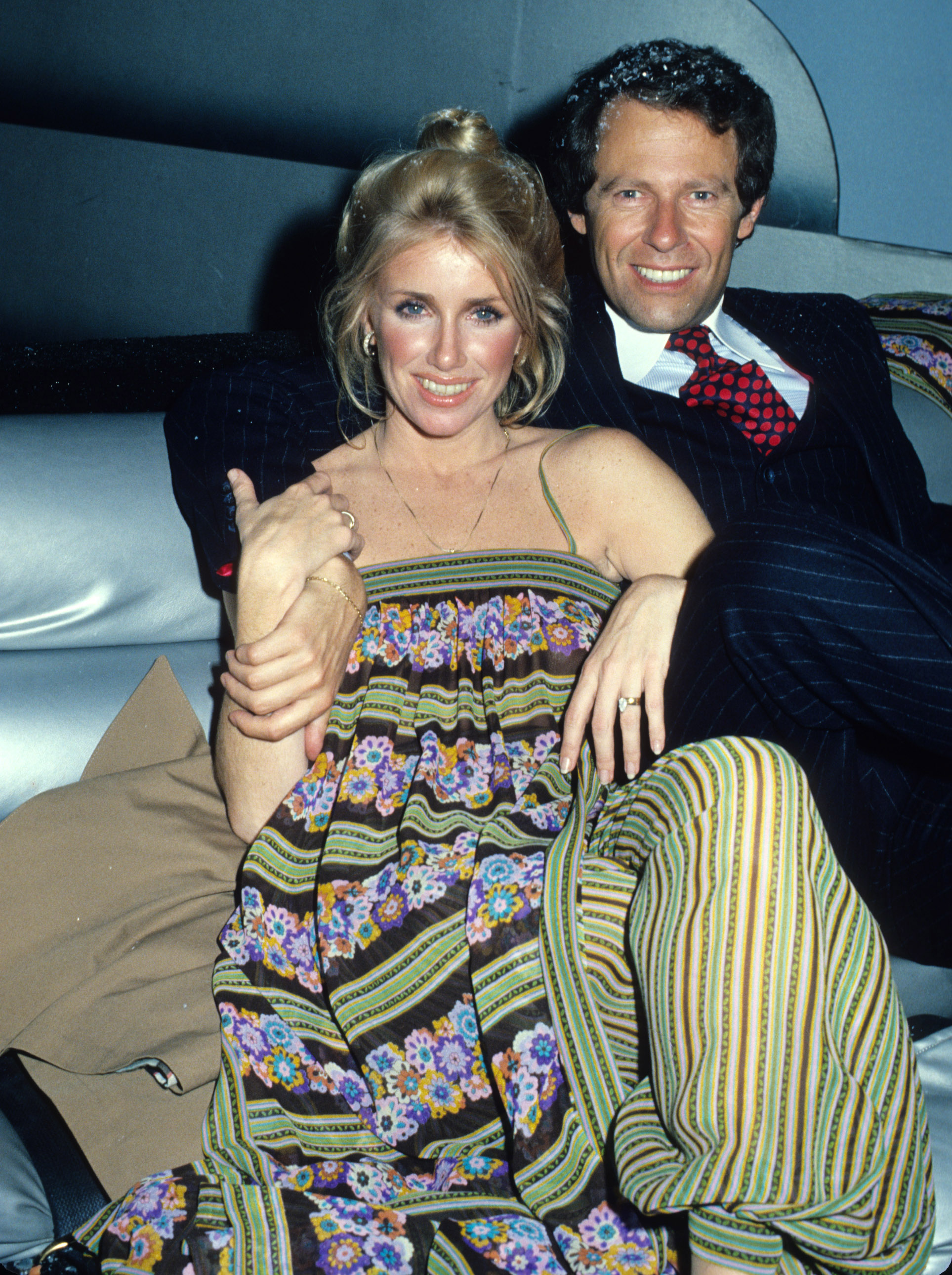 Suzanne Somers und ihr Mann Alan Hamel im Studio 54 in New York am 19. Dezember 1978 | Quelle: Getty Images