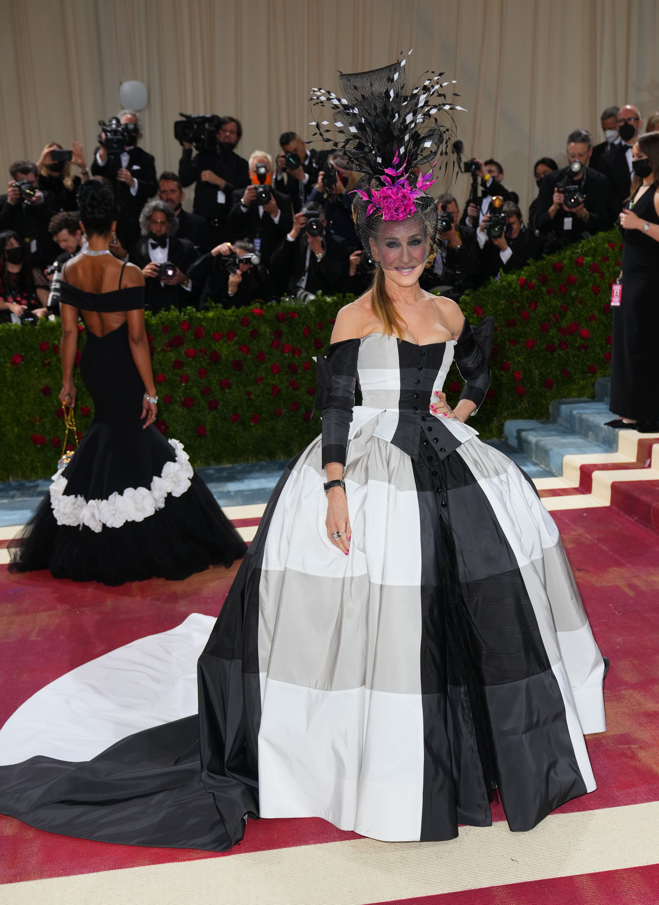 Sarah Jessica Parker nimmt an der Met Gala mit dem Thema "In America: Eine Anthologie der Mode" im Metropolitan Museum of Art am 2. Mai 2022 in New York City. | Quelle: Getty Images