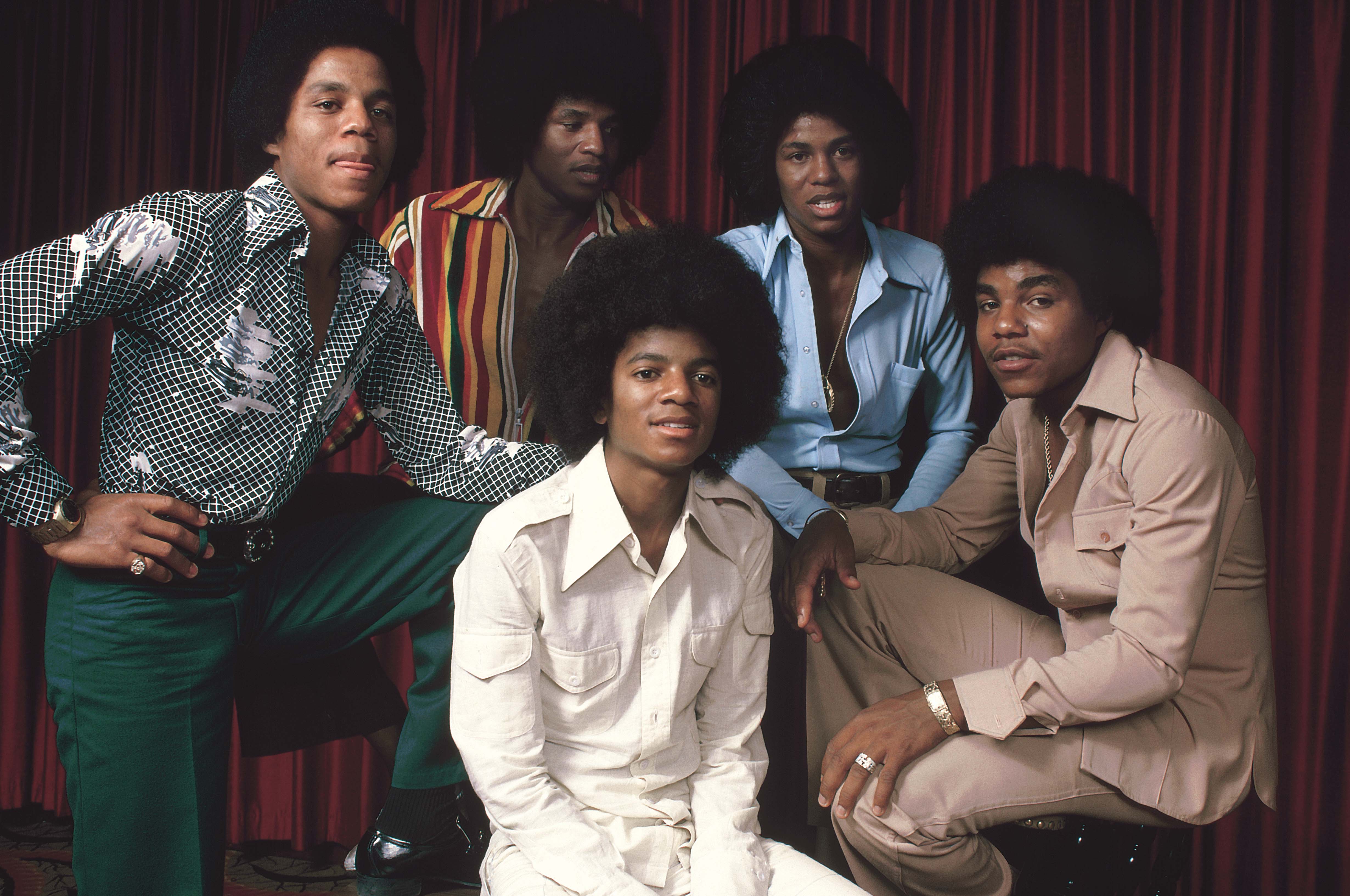 Michael Jackson während seiner Zeit in der Gruppe The Jackson Five im Jahr 1975 | Quelle: Getty Images