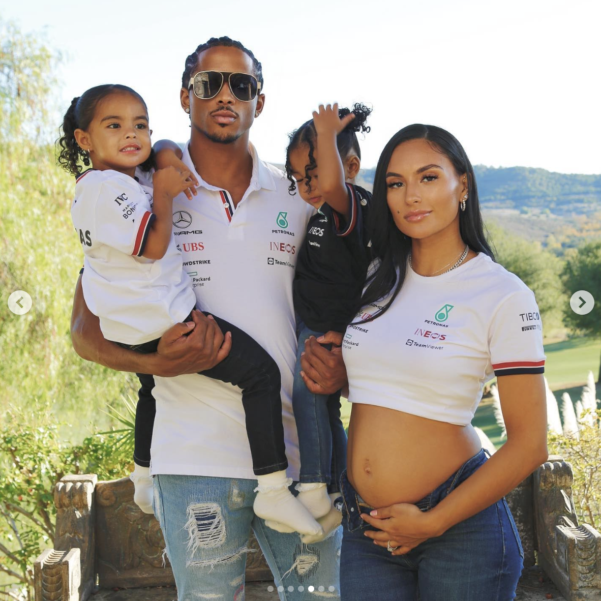 Cordell Broadus und Phia mit ihren Kindern, zu sehen in einem Beitrag vom 1. Dezember 2022 | Quelle: Instagram/cbroadus