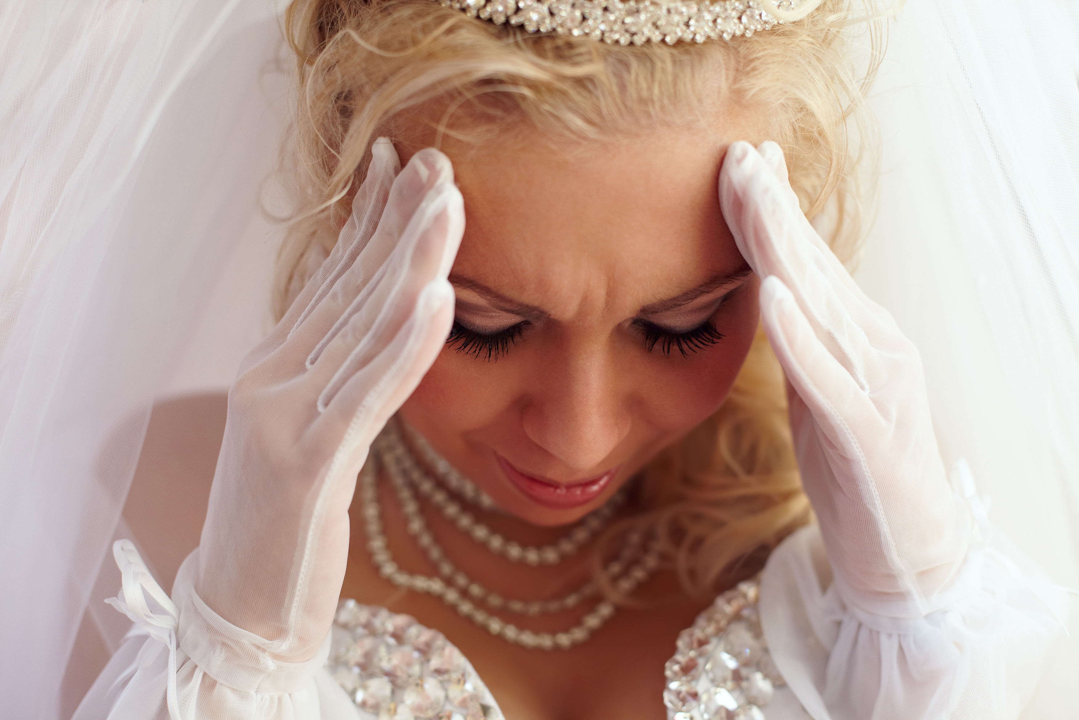Enttäuschte Braut | Quelle: Shutterstock