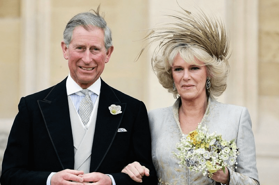 Prinz Charles und Herzogin Camilla Parker Bowles am 9. April 2005 in Berkshire, England. | Quelle: Getty Images