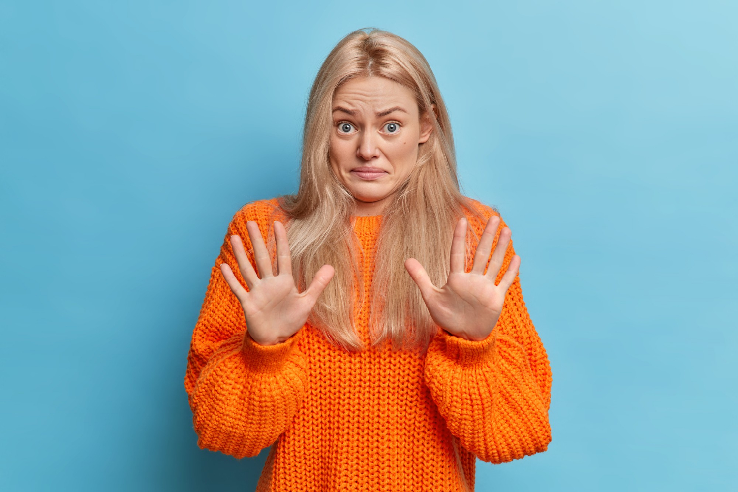 Eine verärgerte Frau | Quelle: Freepik