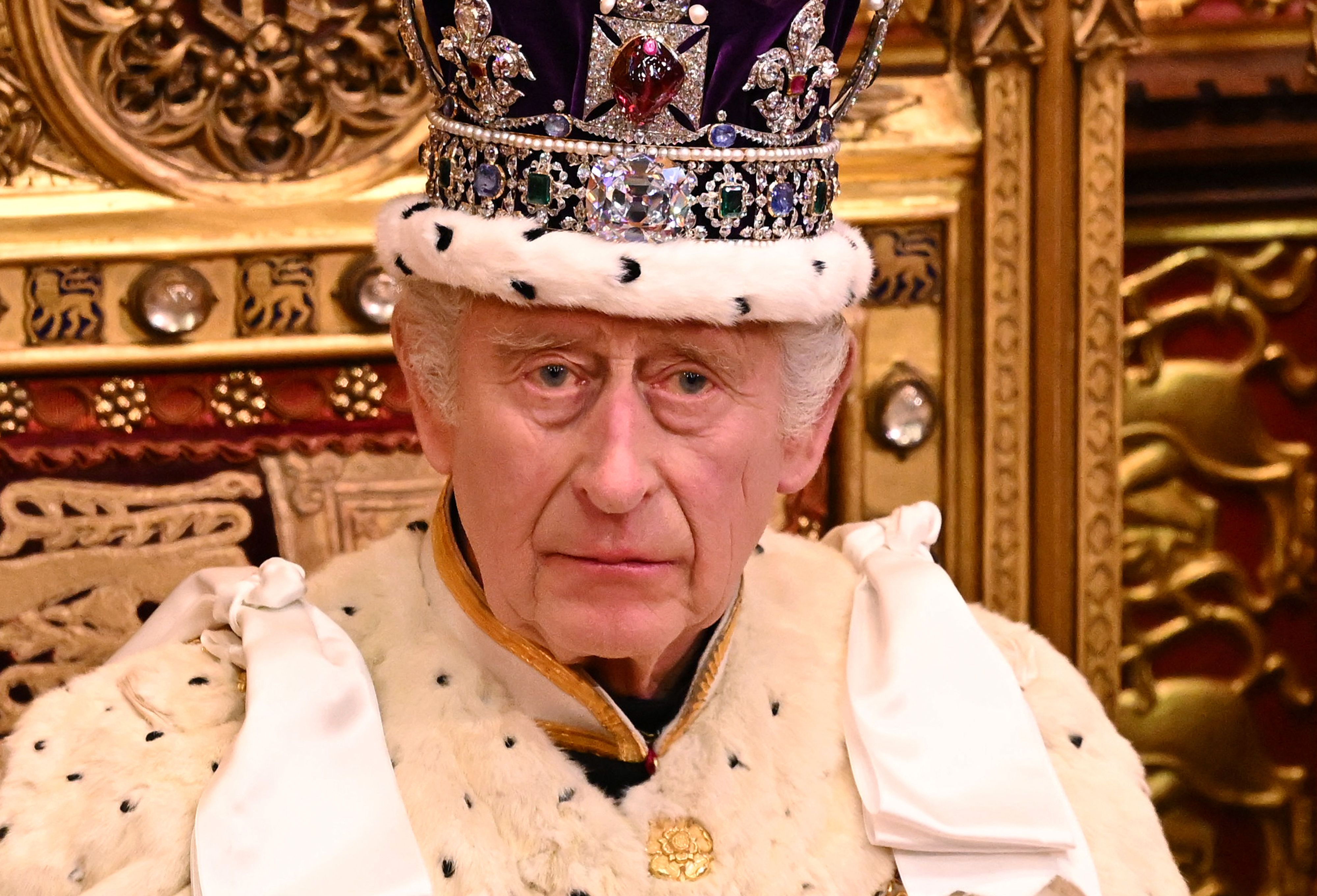 König Karl III. bei der Parlamentseröffnung in London, England am 7. November 2023 | Quelle: Getty Images