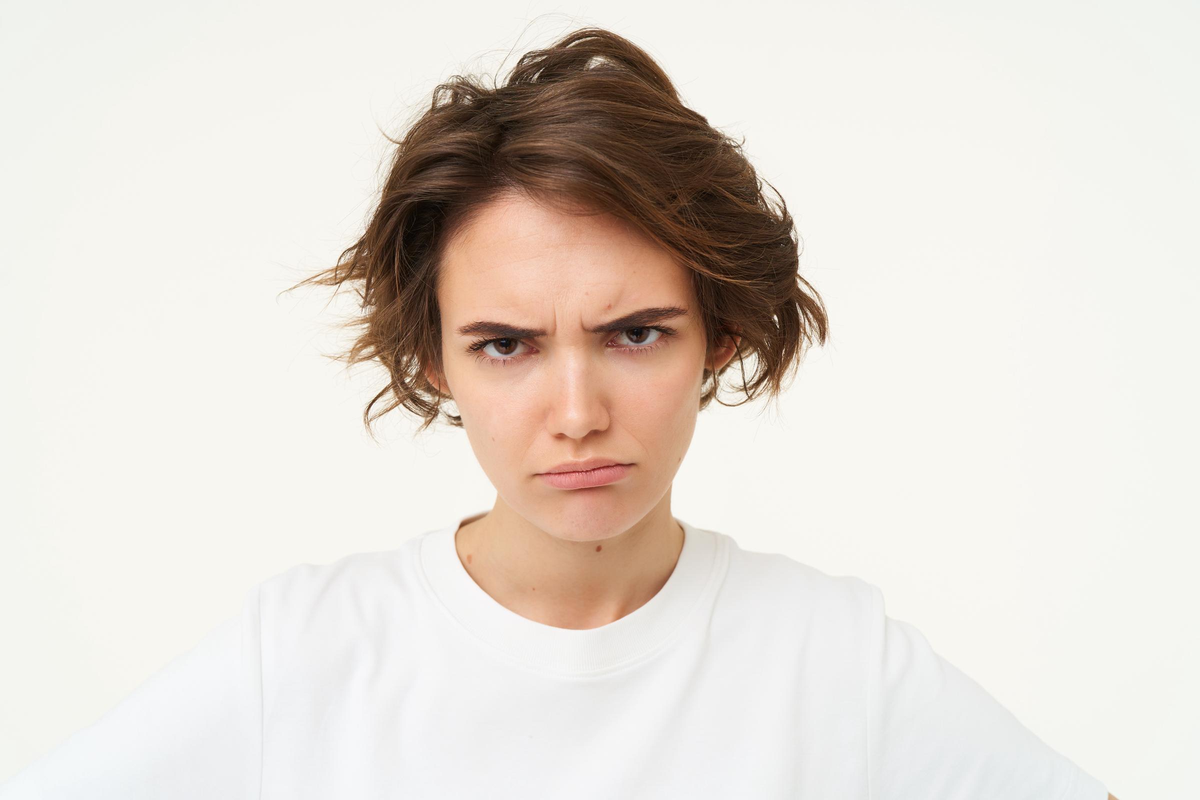 Eine wütende Frau | Quelle: Freepik