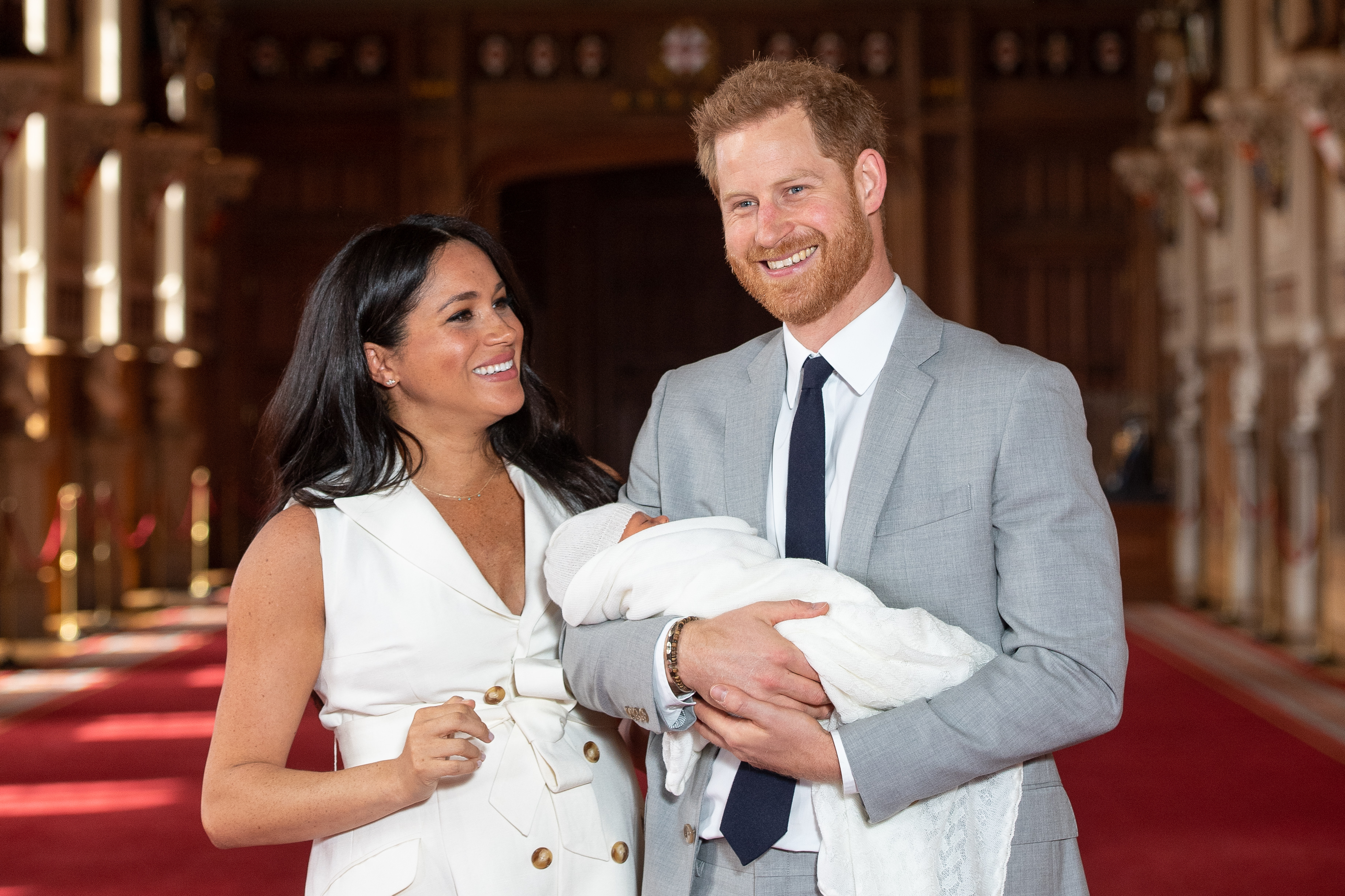 Meghan Markle, Prinz Harry und Prinz Archie auf Schloss Windsor im Jahr 2019 | Quelle: Getty Images