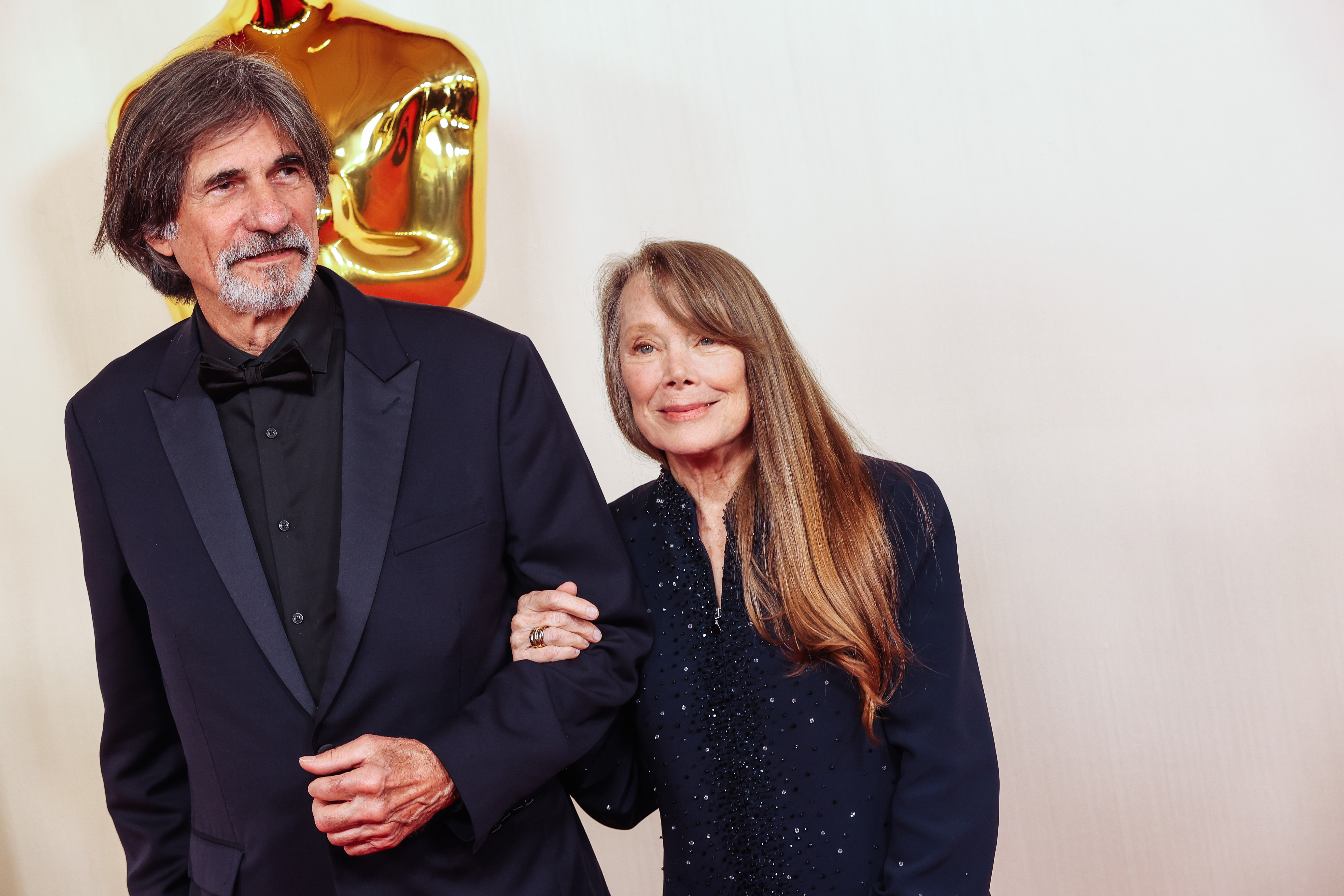 Jack Fisk und Sissy Spacek bei den 96. jährlichen Oscars am 10. März 2024 in Los Angeles, Kalifornien. | Quelle: Getty Images