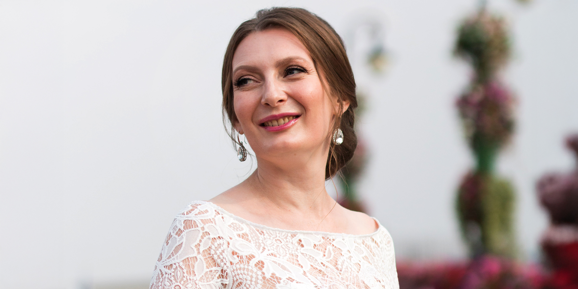 Eine Frau in einem Hochzeitskleid | Quelle: Shutterstock