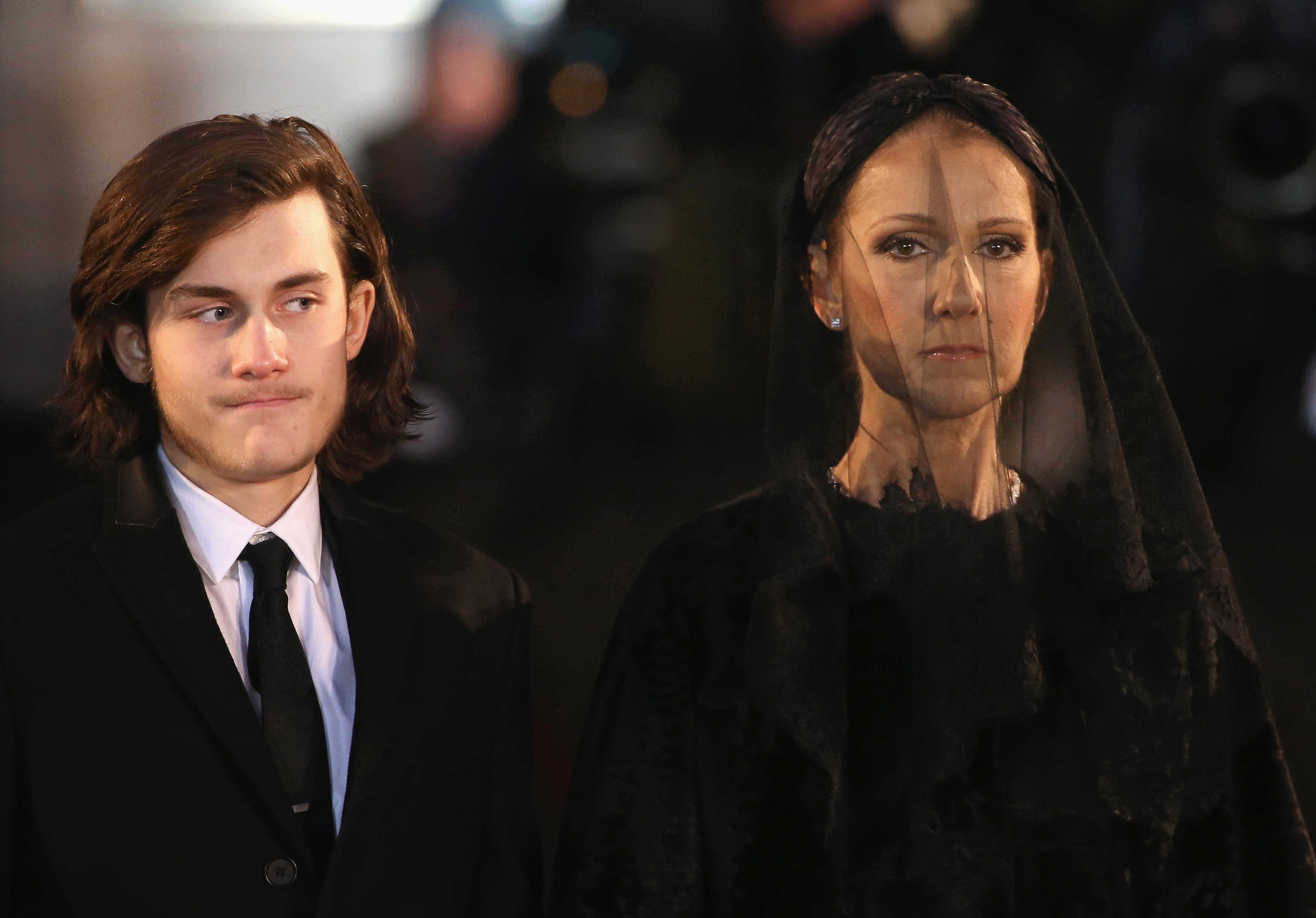 Rene-Charles Angelil und Celine Dion während des Staatsbegräbnisses für Rene Angelil in der Notre-Dame Basilika am 22. Januar 2016 in Montreal, Kanada. | Quelle: Getty Images