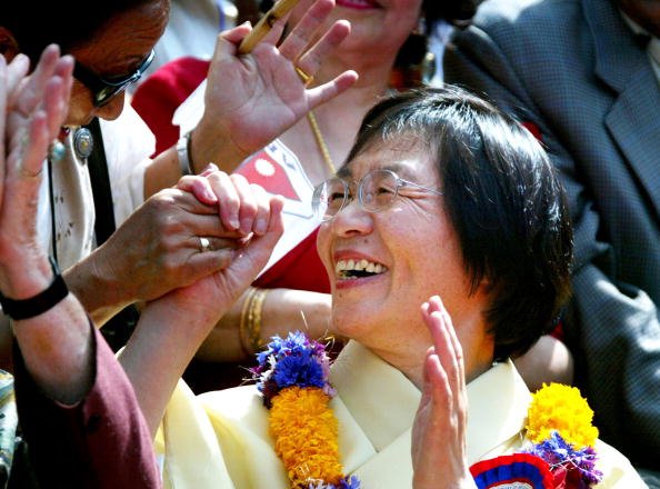 Junko Tabei, 50. Jahrestag der Besteigung des höchsten Berges der Welt, 27. Mai 2003 | Quelle: Getty Images