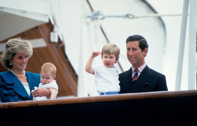 Prinzessin Diana, Prinz Charles und die Prinzen Harry und William | Quelle: Getty Images
