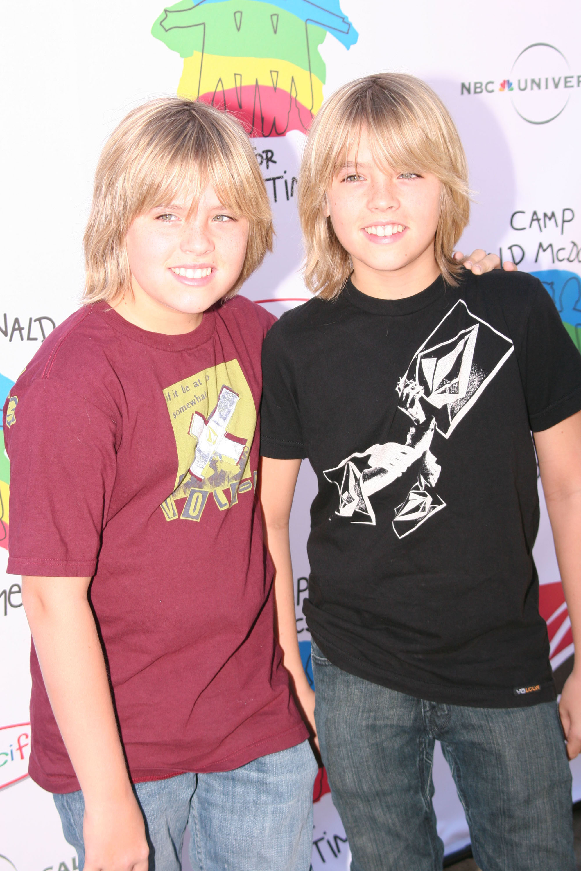 Dylan und Cole Sprouse, ca. 2006. | Quelle: Getty Images