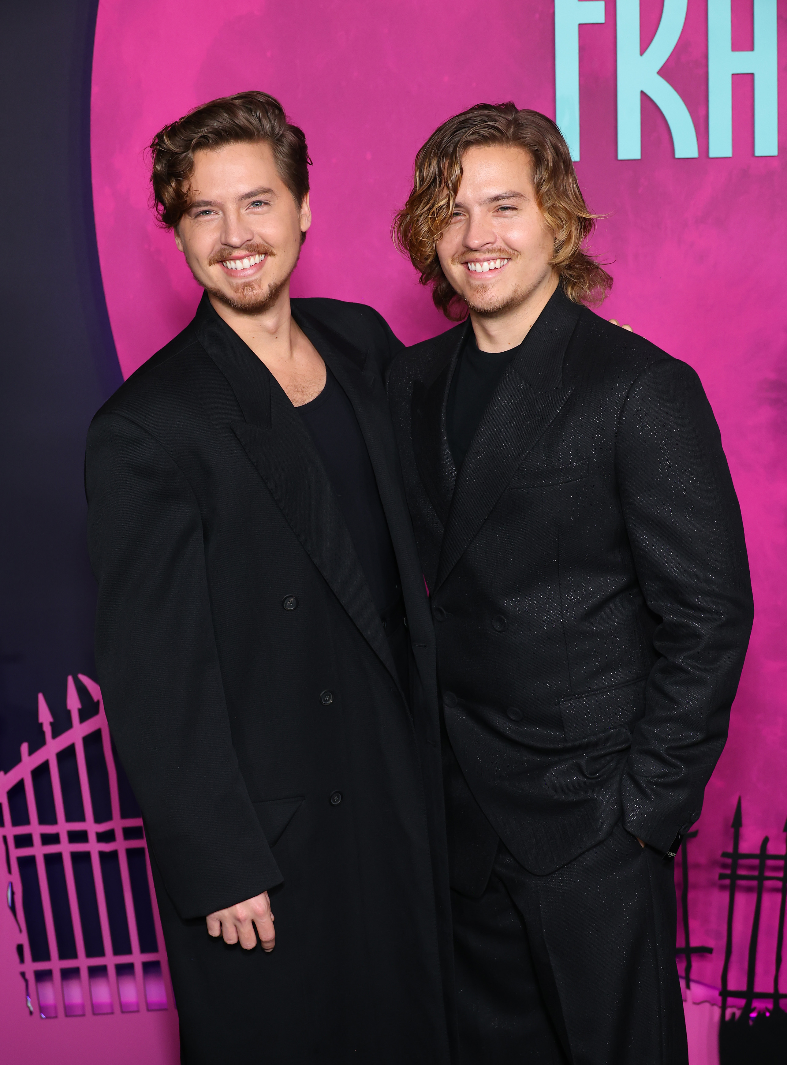 Cole und Dylan Sprouse bei der Sondervorführung von "Lisa Frankenstein" am 5. Februar 2024 | Quelle: Getty Images